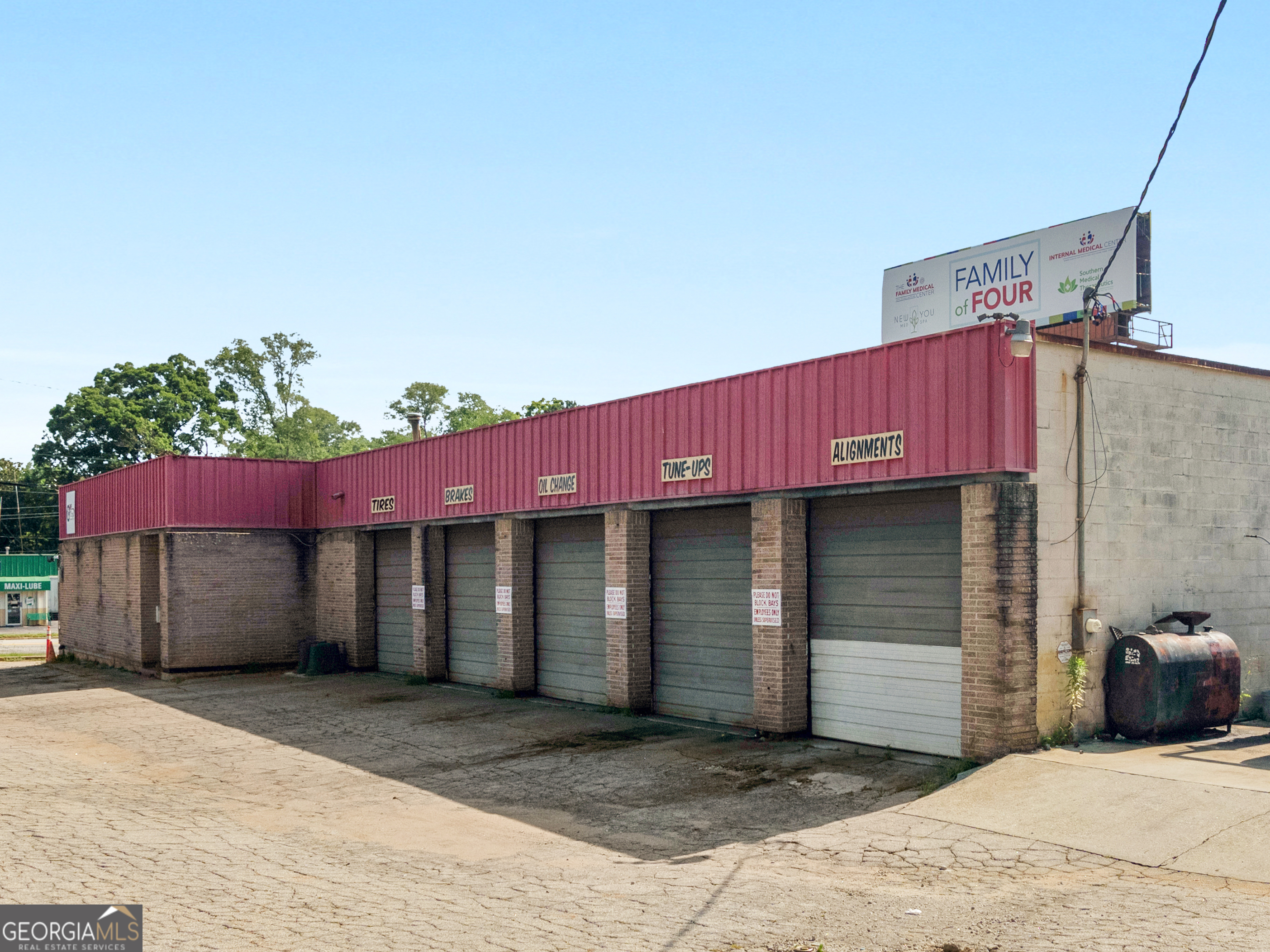 1136 W Taylor Street Griffin GA 30223