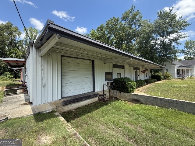 418 S Railroad Avenue Twin City GA 30471