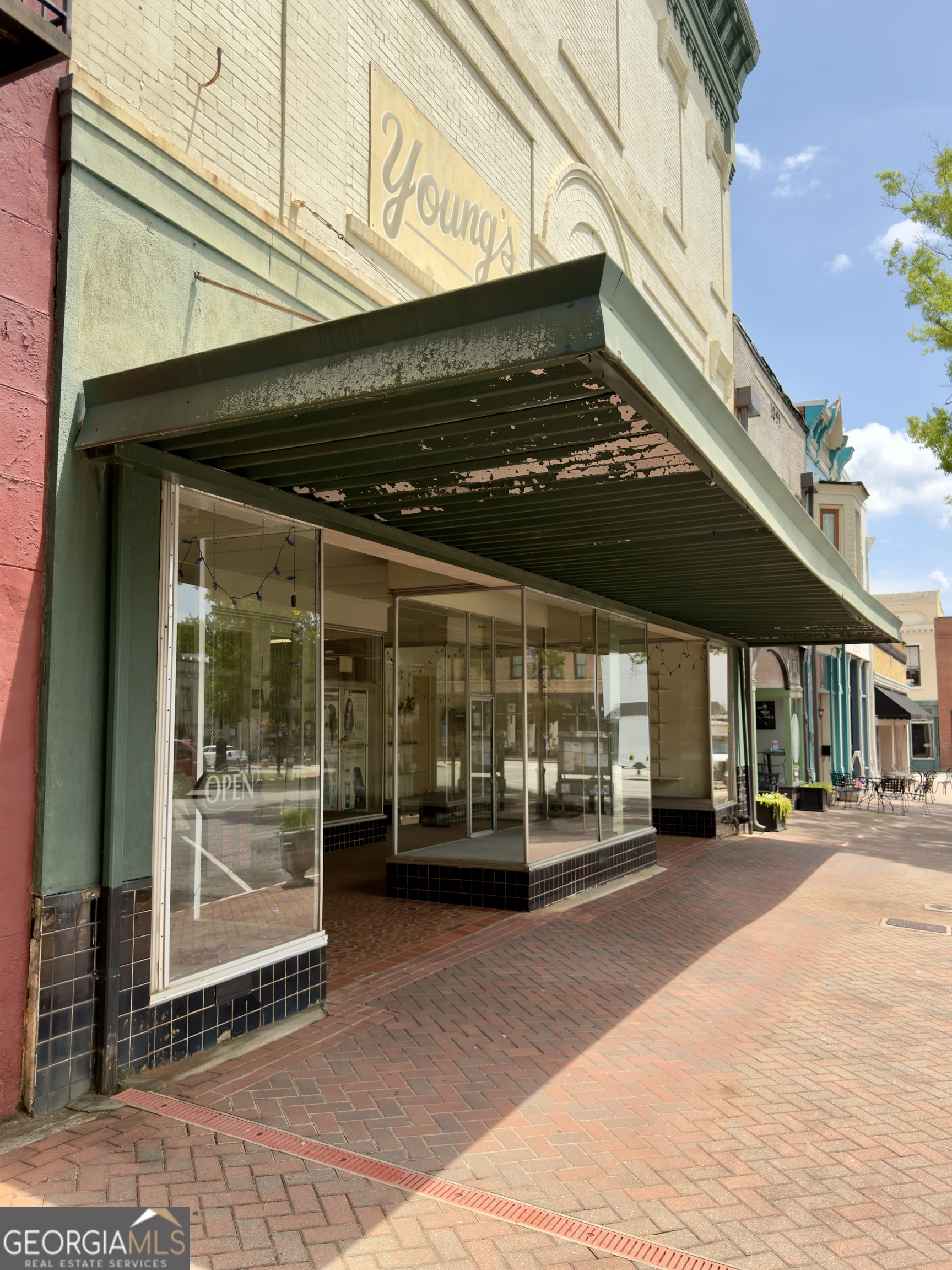 15 East Square Washington GA 30673