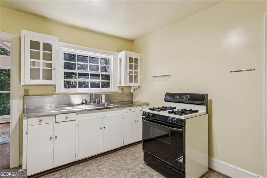 2953 Hardman Court NE Atlanta GA 30305