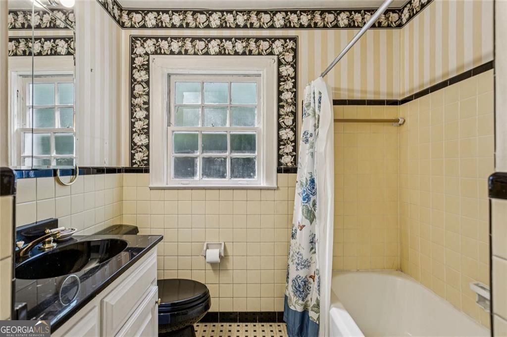 2953 Hardman Court NE Atlanta GA 30305