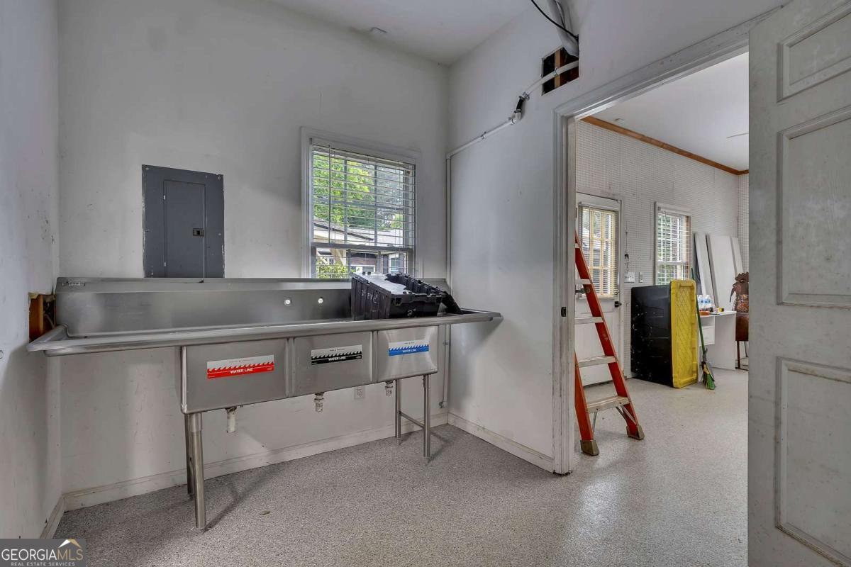 1953 Powder Springs Road SW Marietta GA 30064