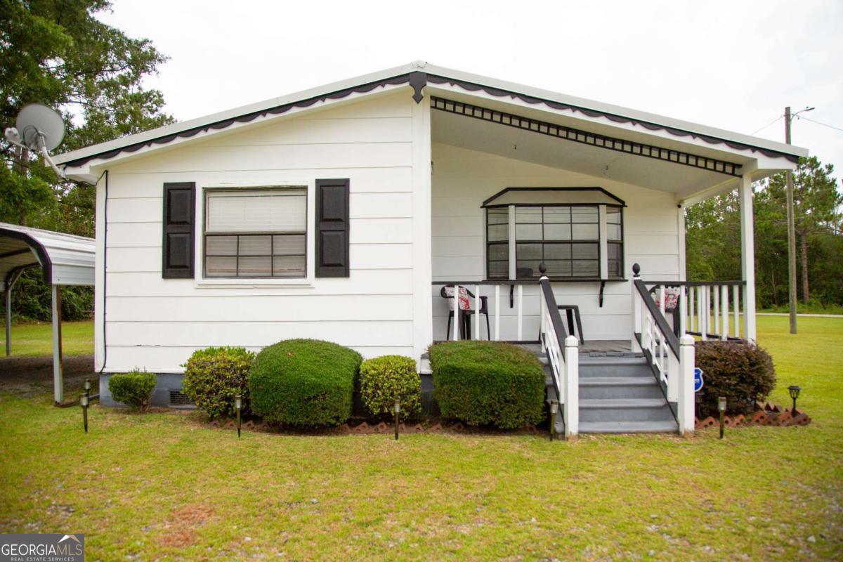 93 Bell Baxley GA 31513
