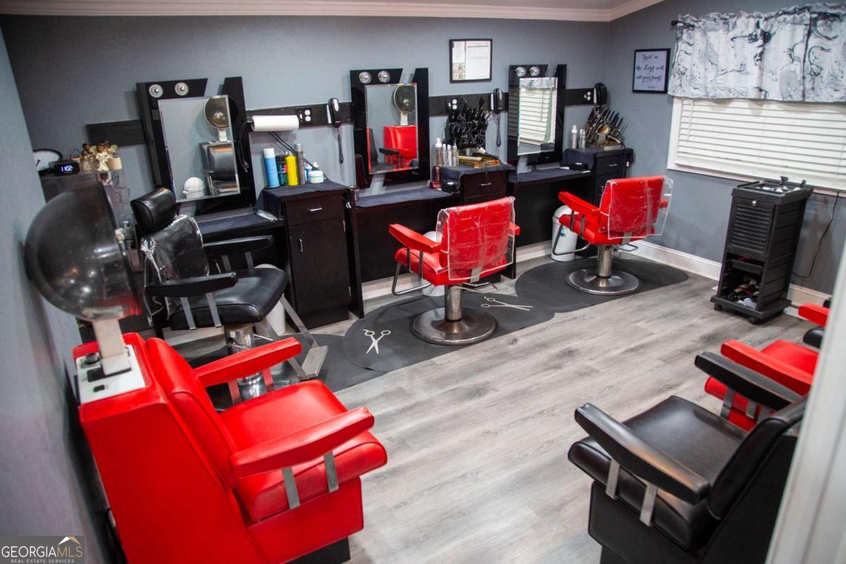 93 Bell Baxley GA 31513