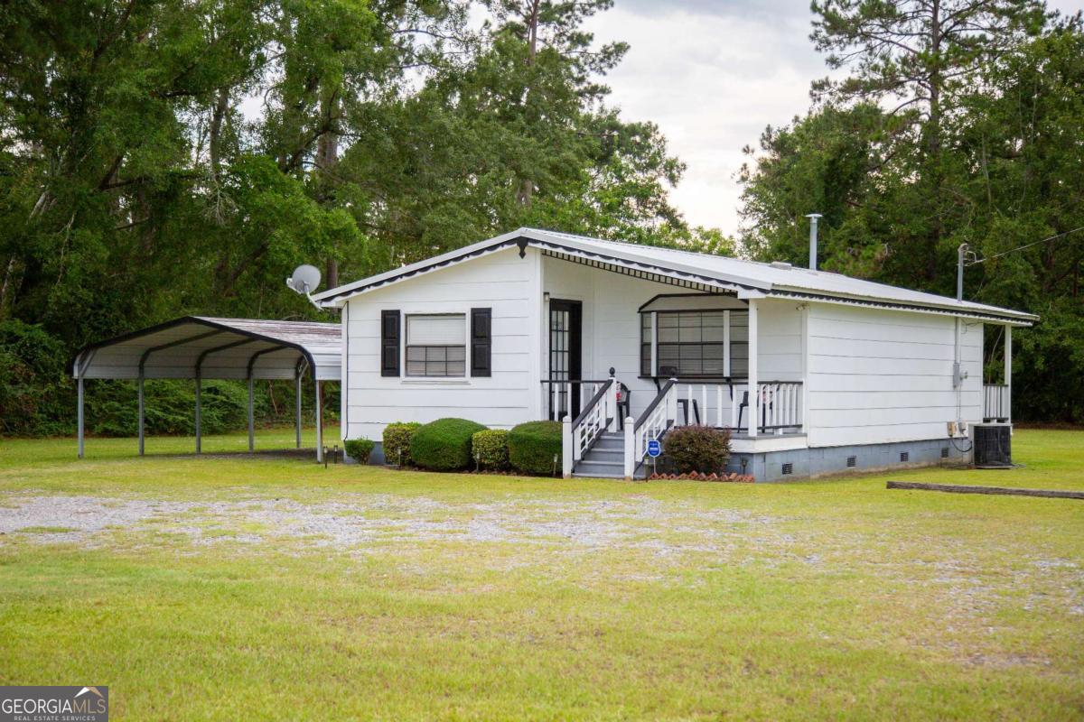 93 Bell Baxley GA 31513