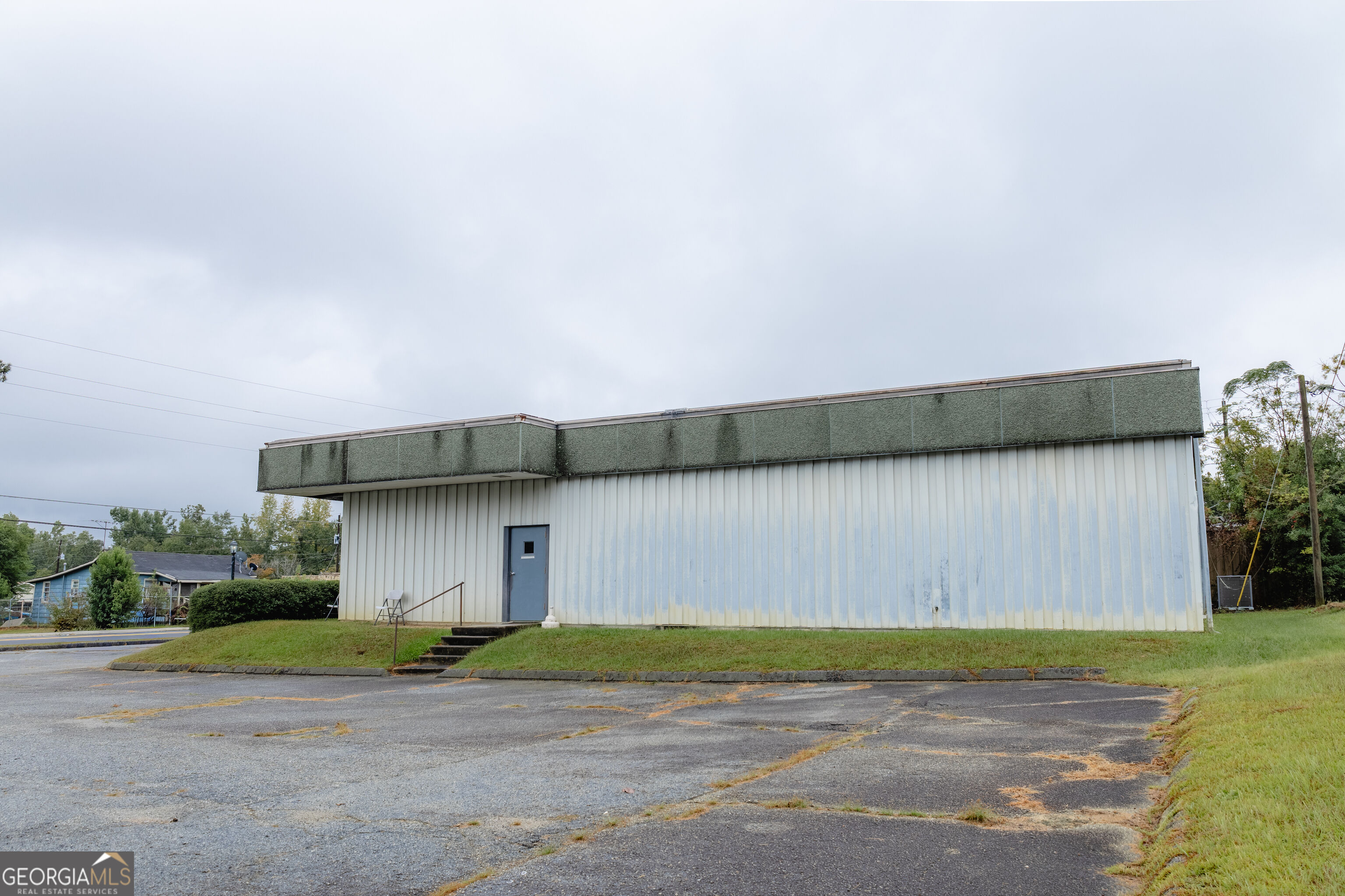 416 W Moring Street Swainsboro GA 30401