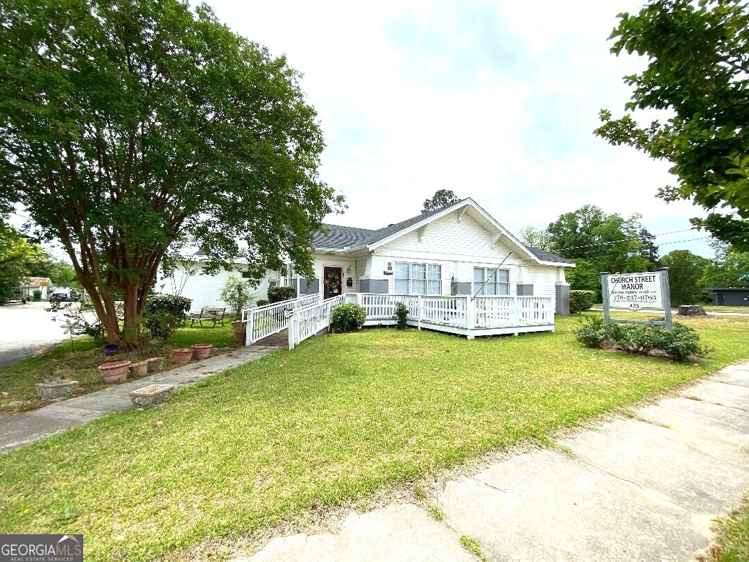 425 W Church Street Swainsboro GA 30401