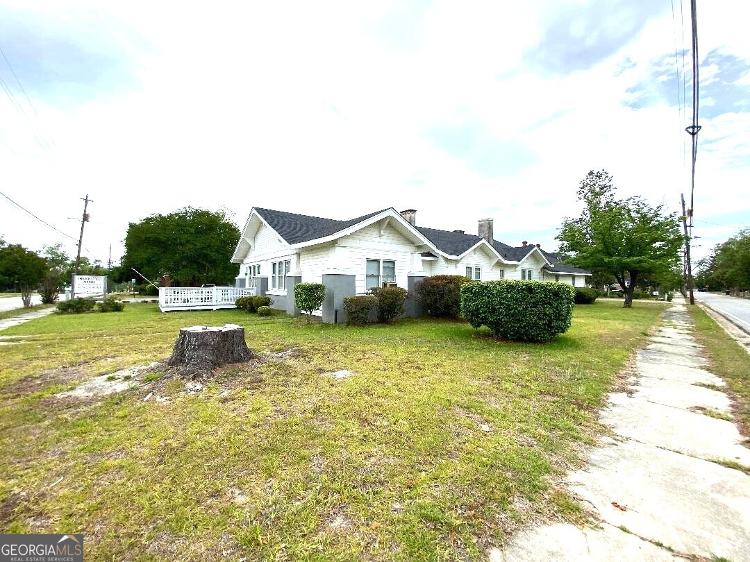 425 W Church Street Swainsboro GA 30401