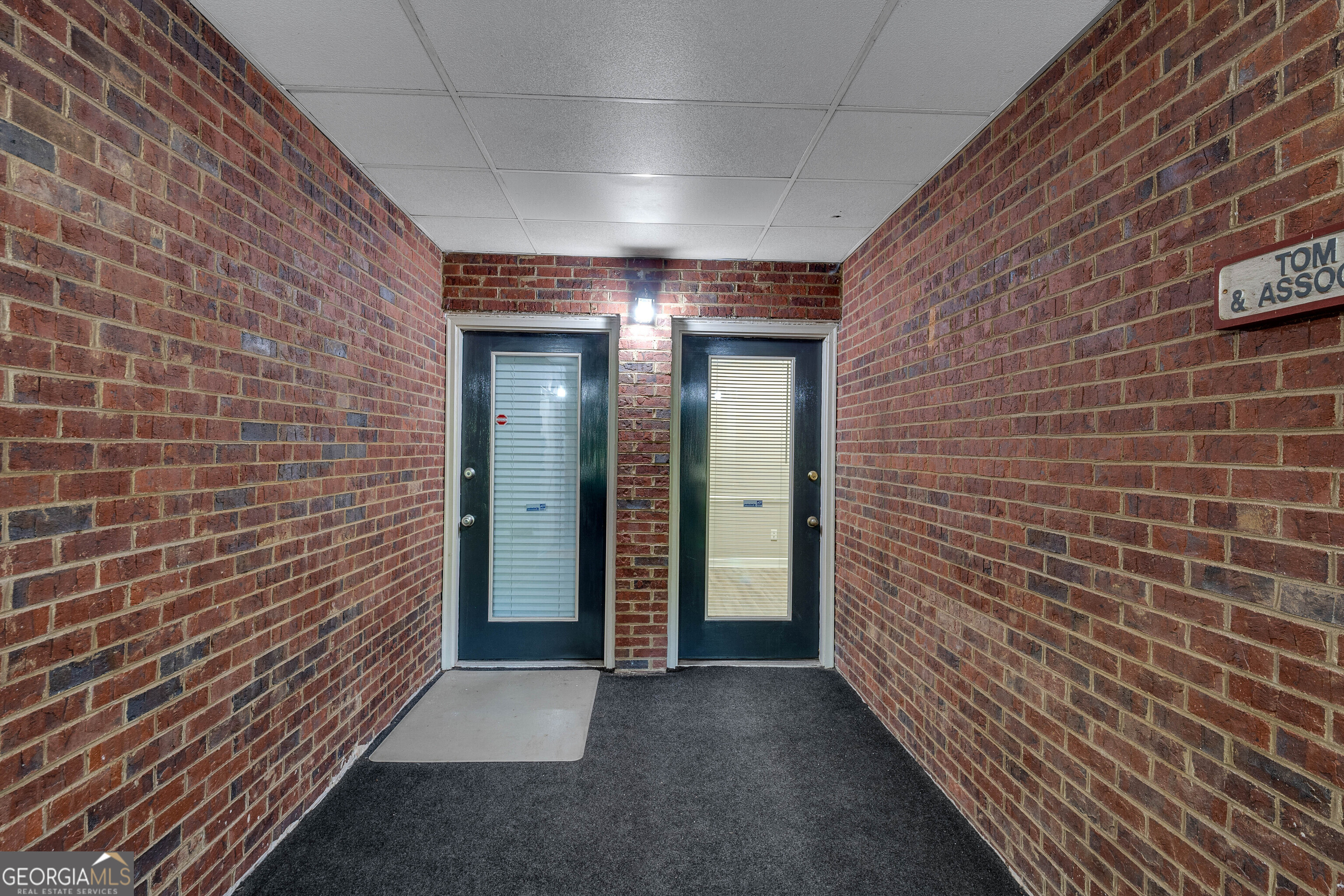 425 E Crossville Road Roswell GA 30075