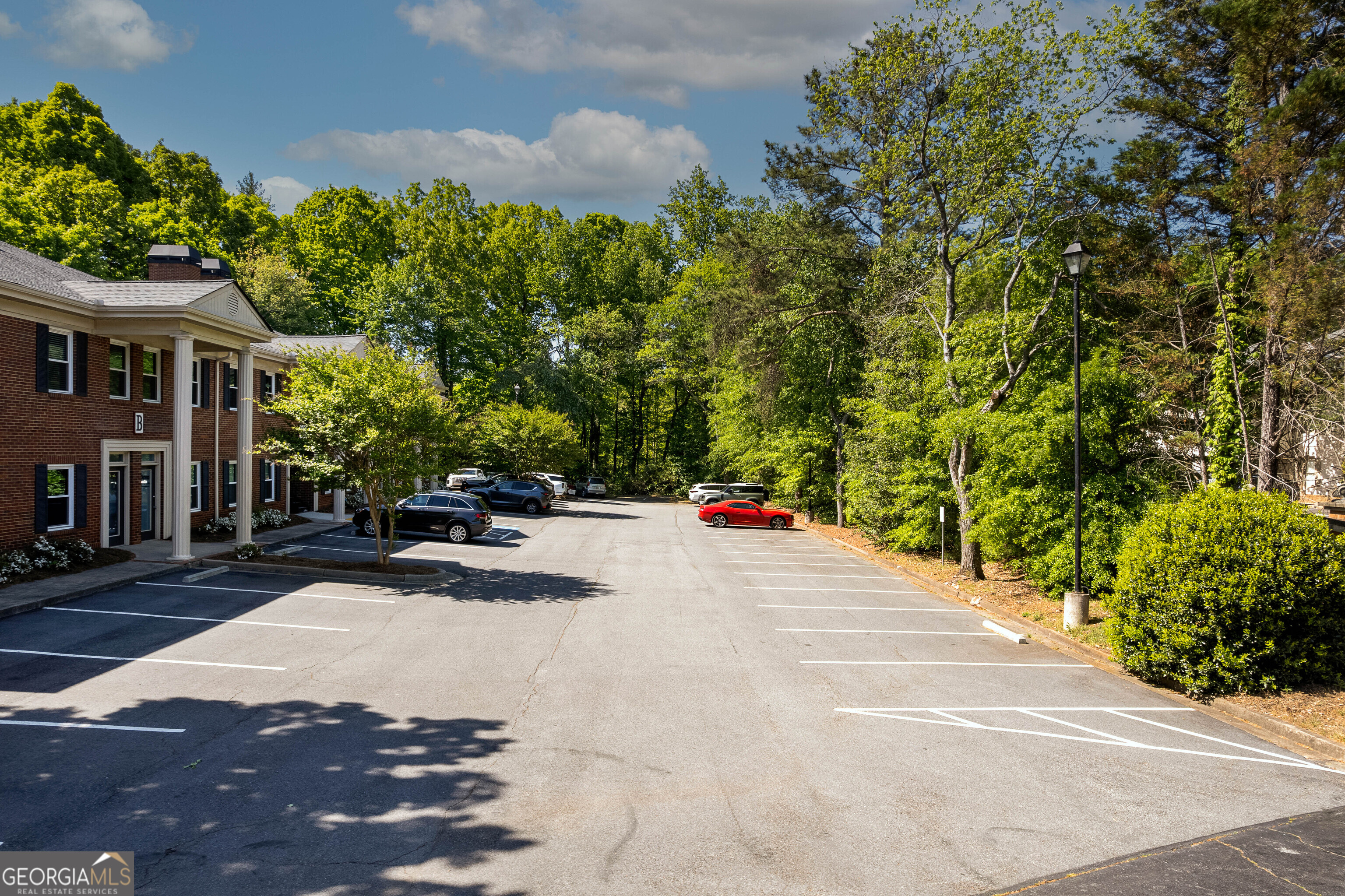 425 E Crossville Road Roswell GA 30075