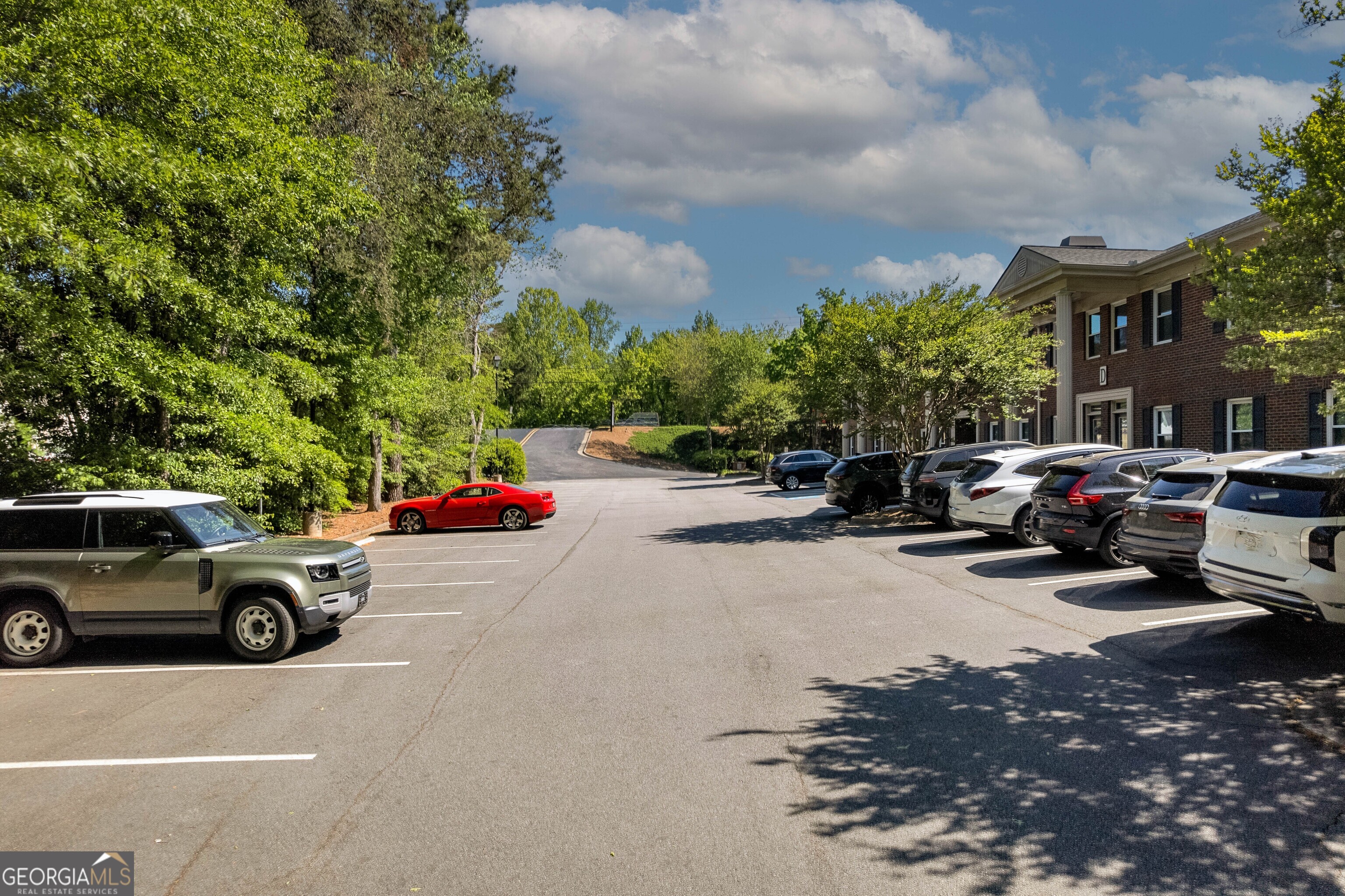 425 E Crossville Road Roswell GA 30075