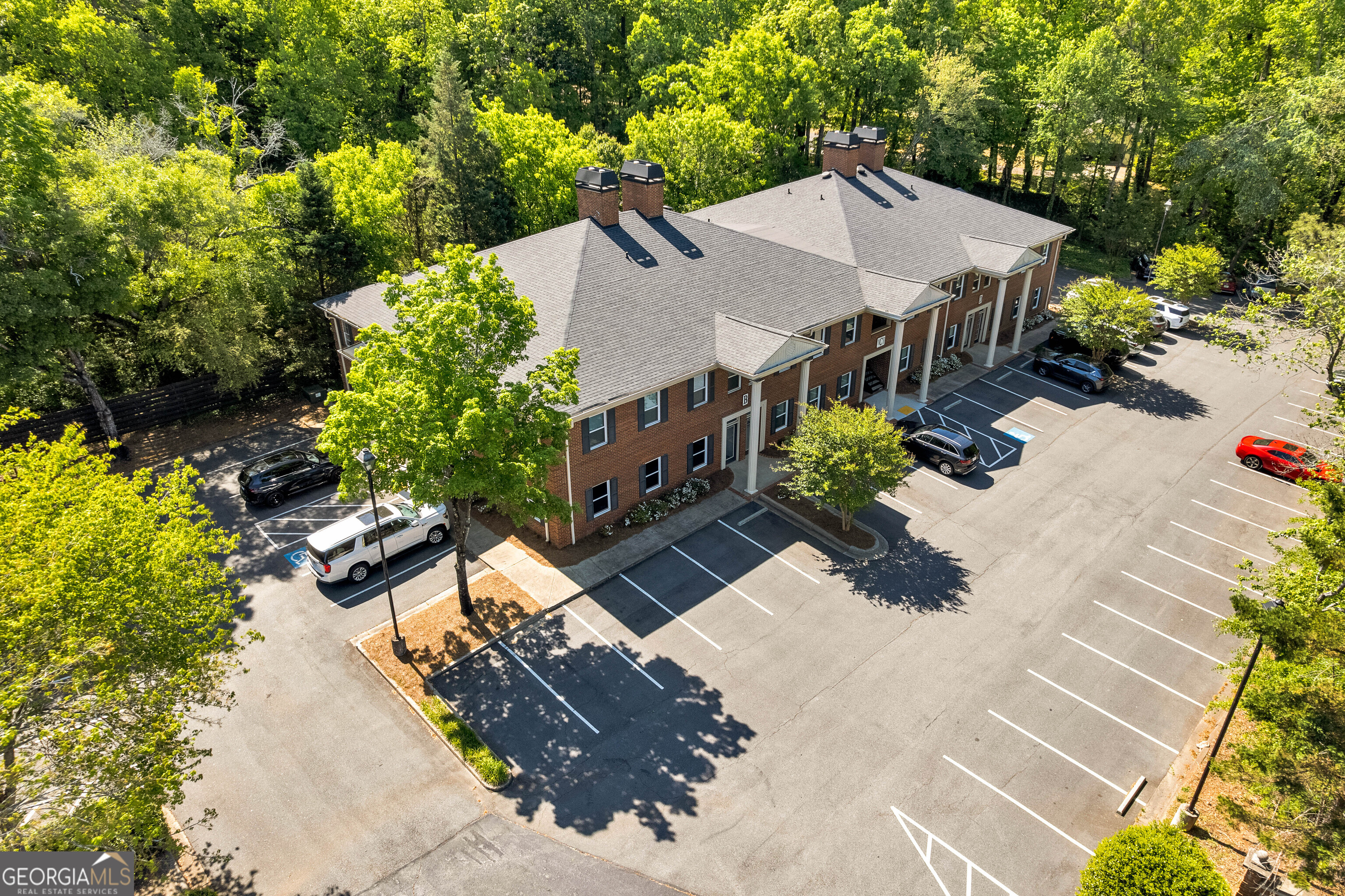 425 E Crossville Road Roswell GA 30075