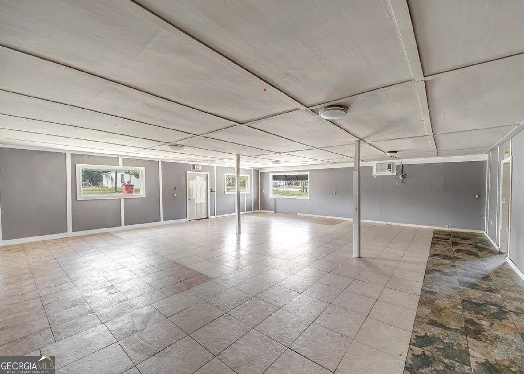 131 South Jackson Hawkinsville GA 31036