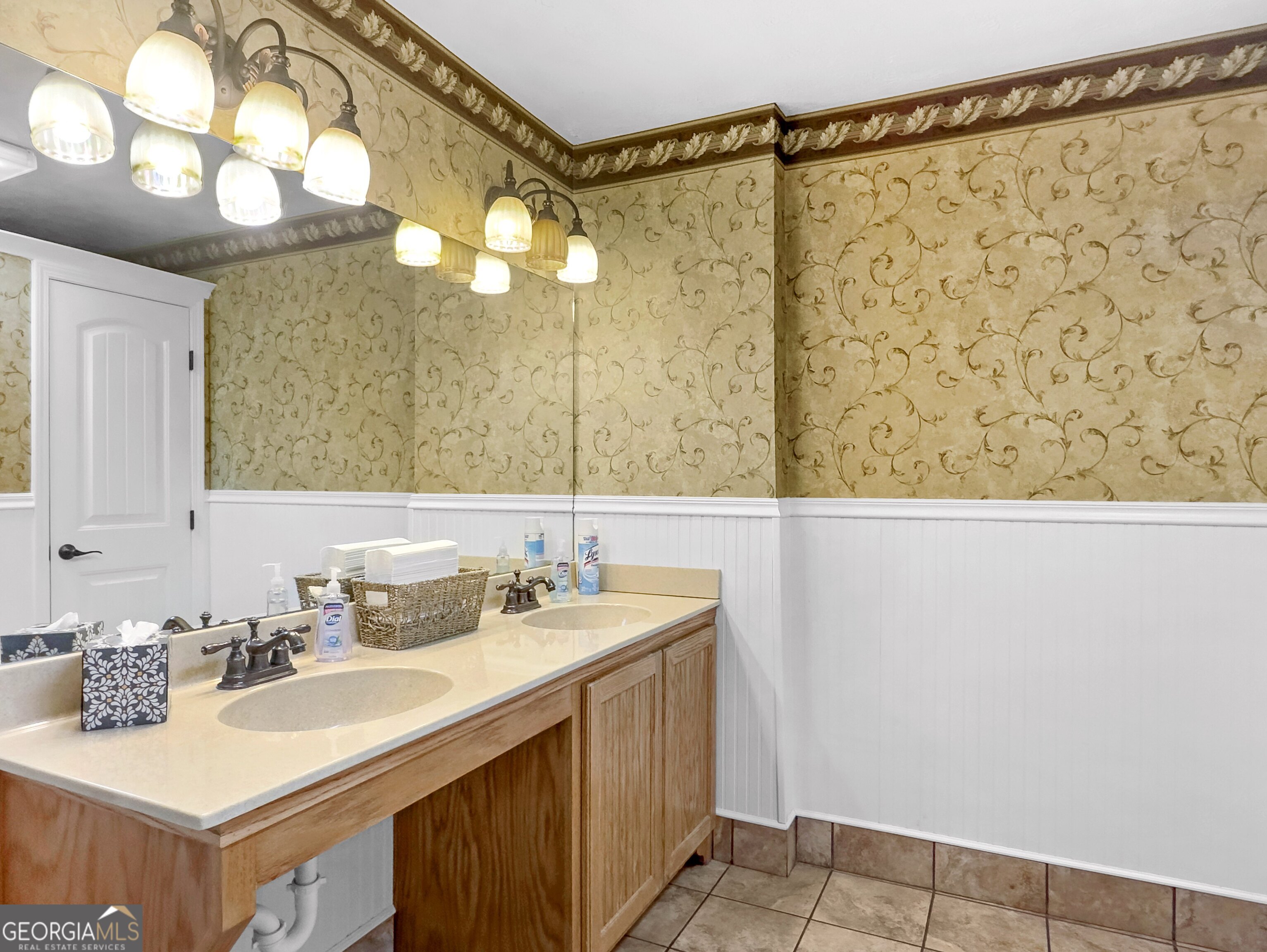 99 Ellis Trail Covington GA 30016