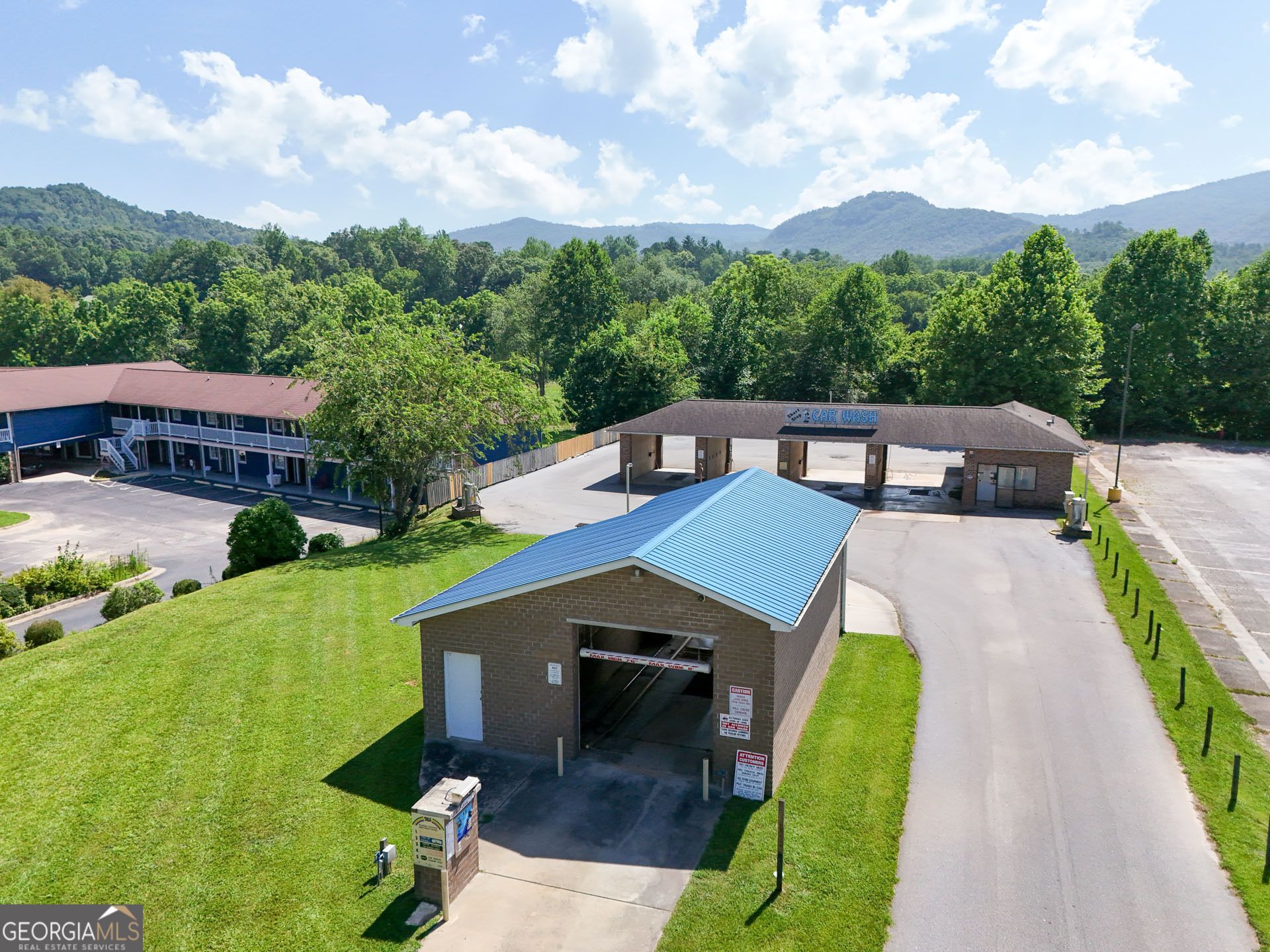 36 Royalty Lane Dillard GA 30537