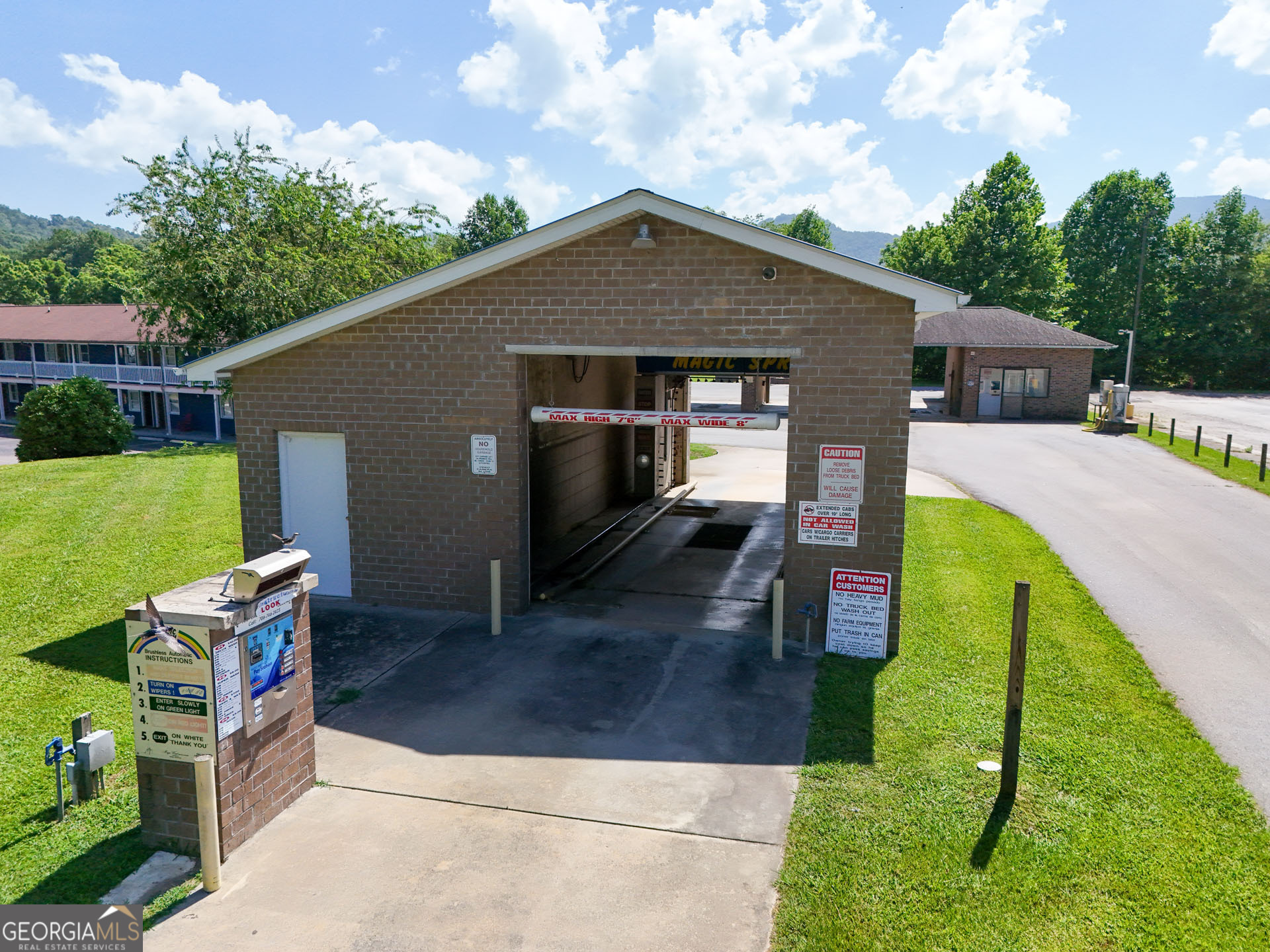 36 Royalty Lane Dillard GA 30537