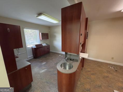 471 S Main Street Cleveland GA 30528