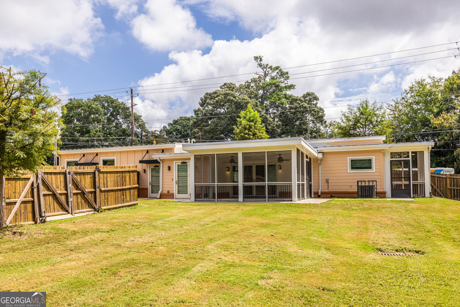 1651 Pryor Road SW Atlanta GA 30315