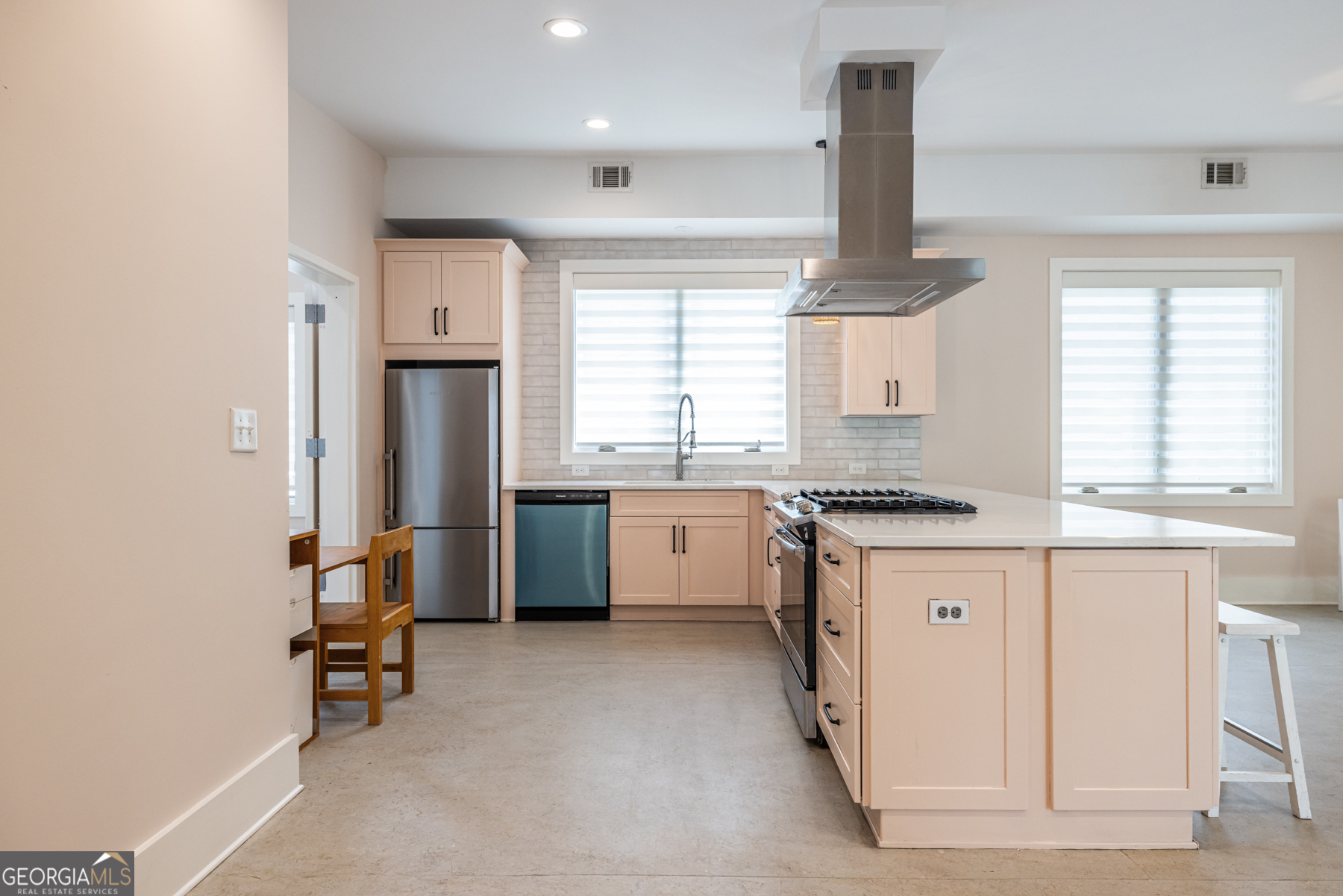1651 Pryor Road SW Atlanta GA 30315