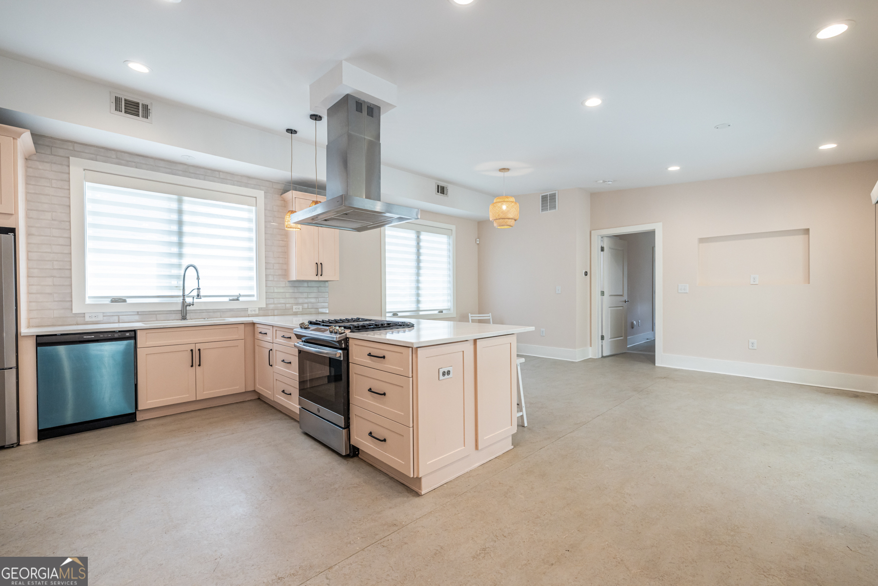 1651 Pryor Road SW Atlanta GA 30315