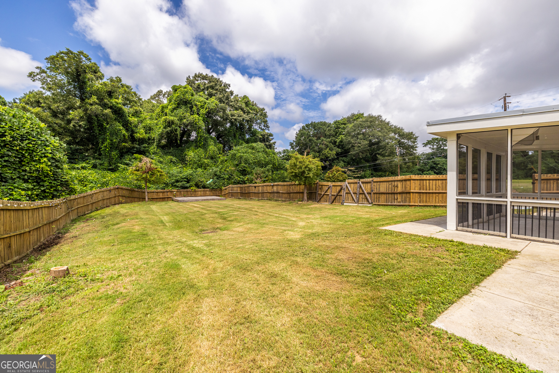 1651 Pryor Road SW Atlanta GA 30315