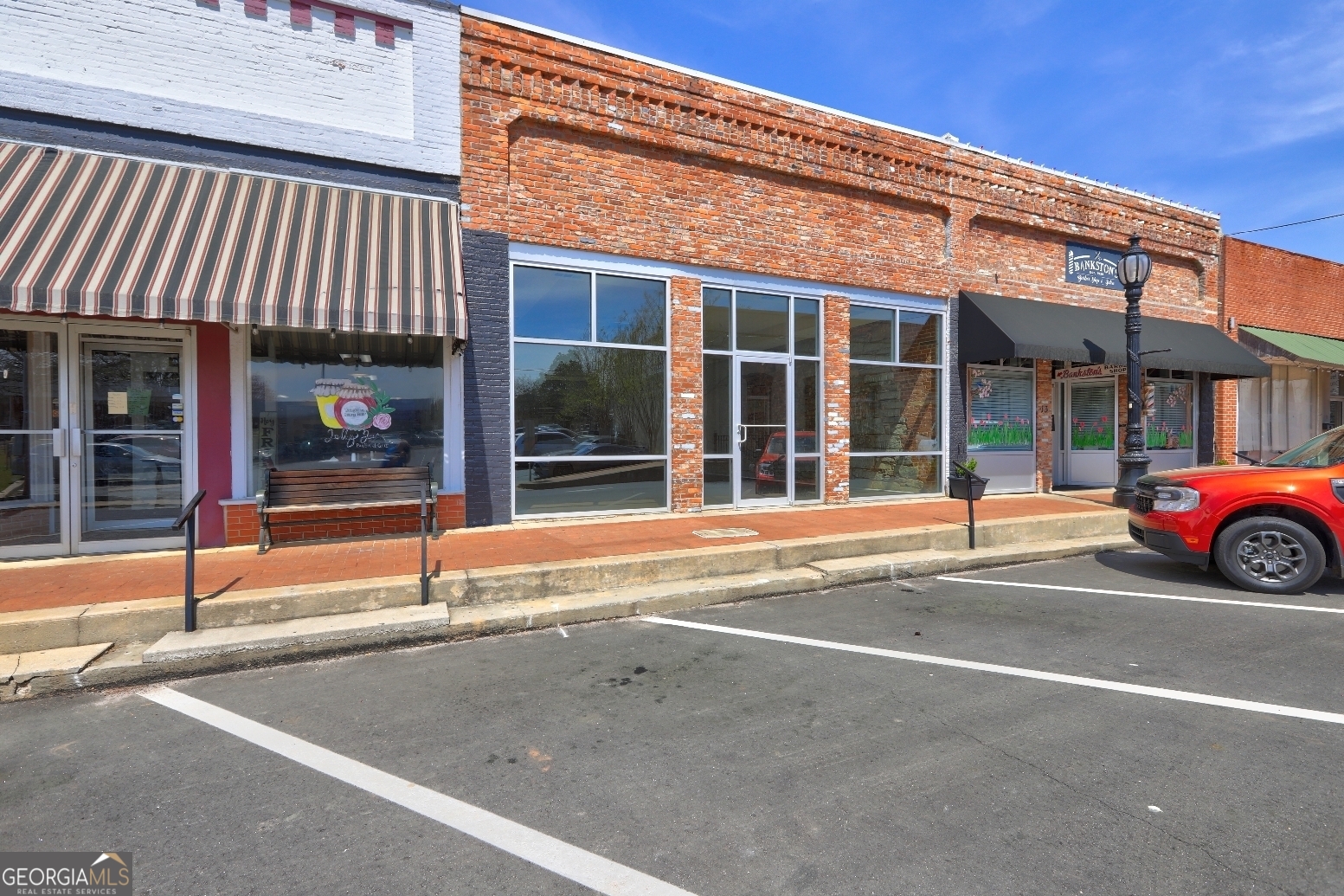15 Market Street Barnesville GA 30204