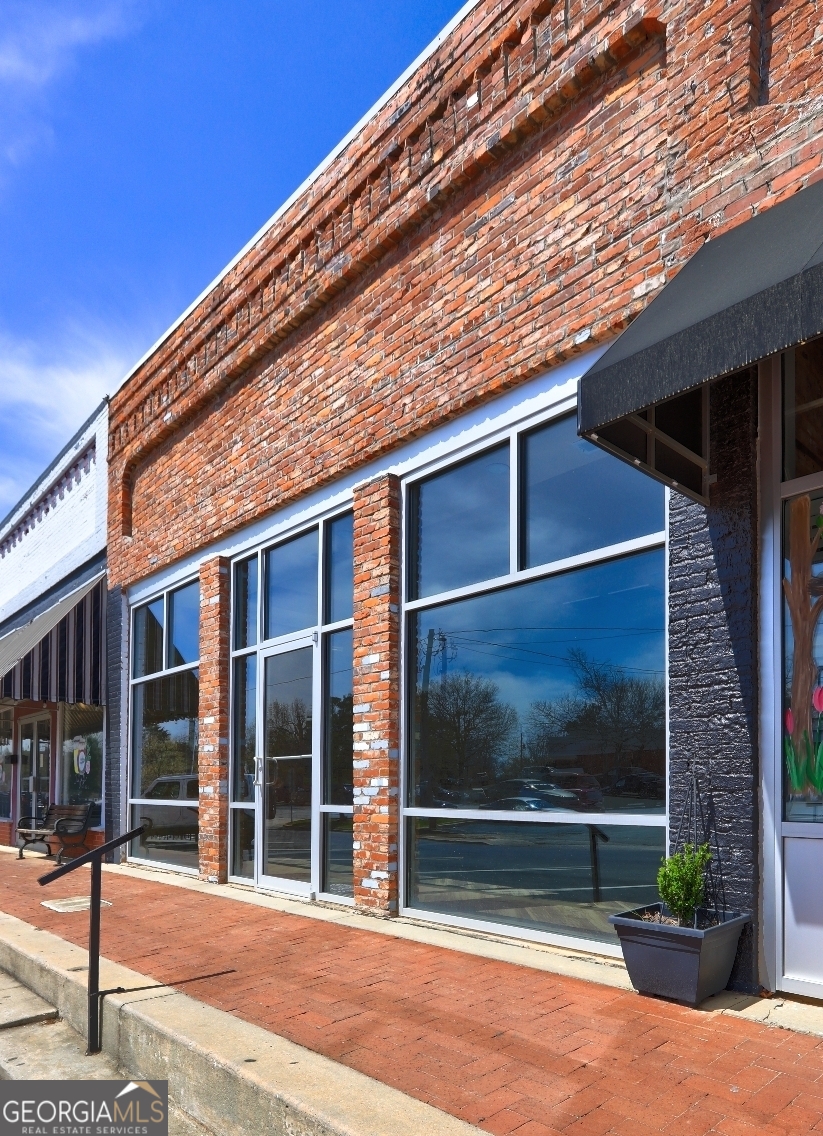15 Market Street Barnesville GA 30204