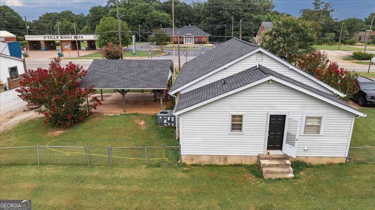 317 & 295 General Daniels Avenue N Danielsville GA 30633