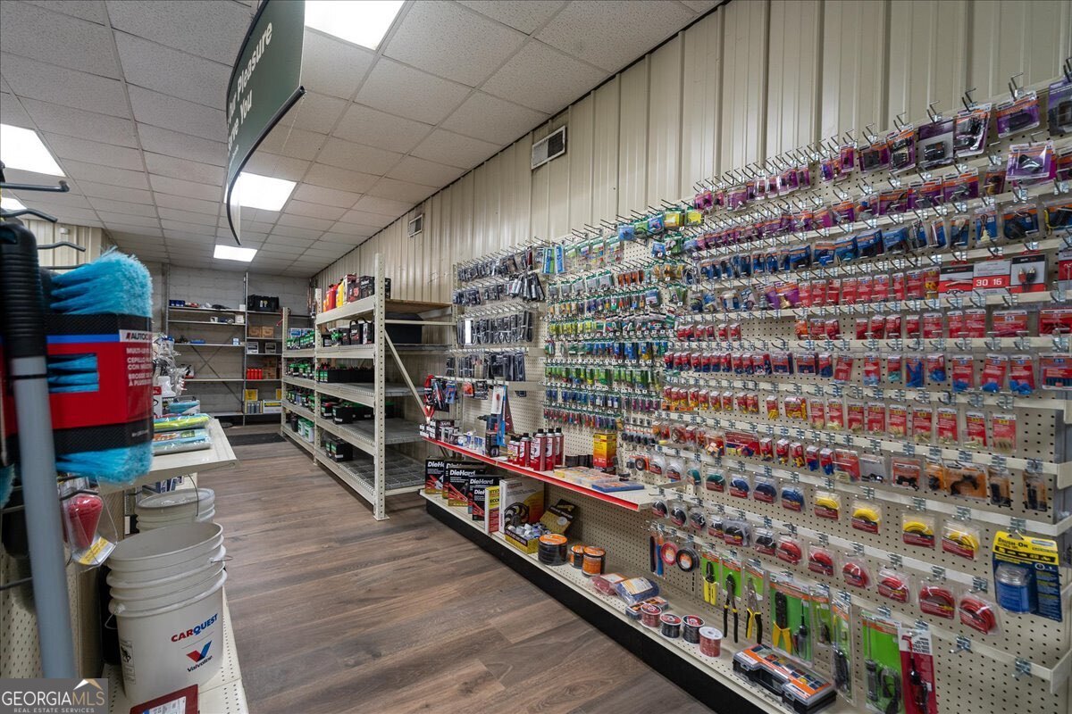317 & 295 General Daniels Avenue N Danielsville GA 30633