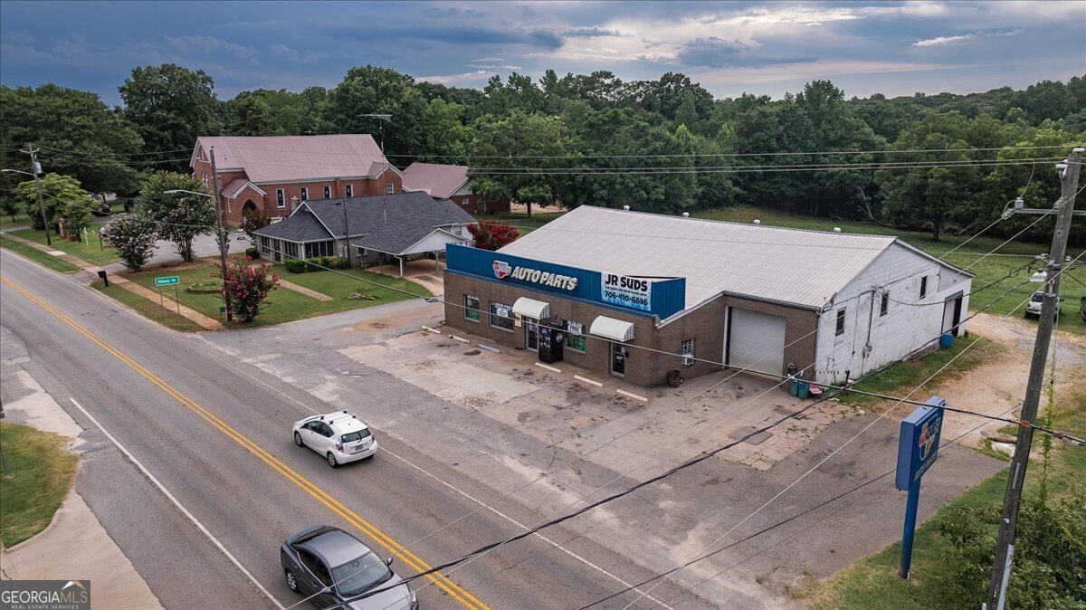 317 & 295 General Daniels Avenue N Danielsville GA 30633