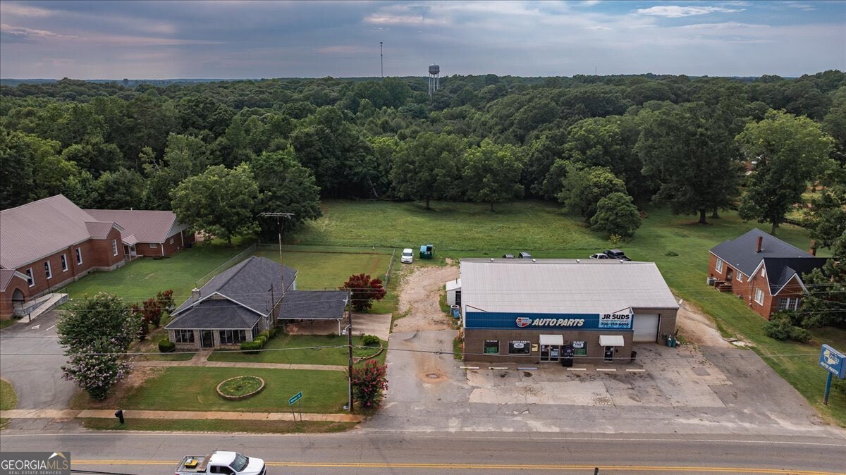 317 & 295 General Daniels Avenue N Danielsville GA 30633