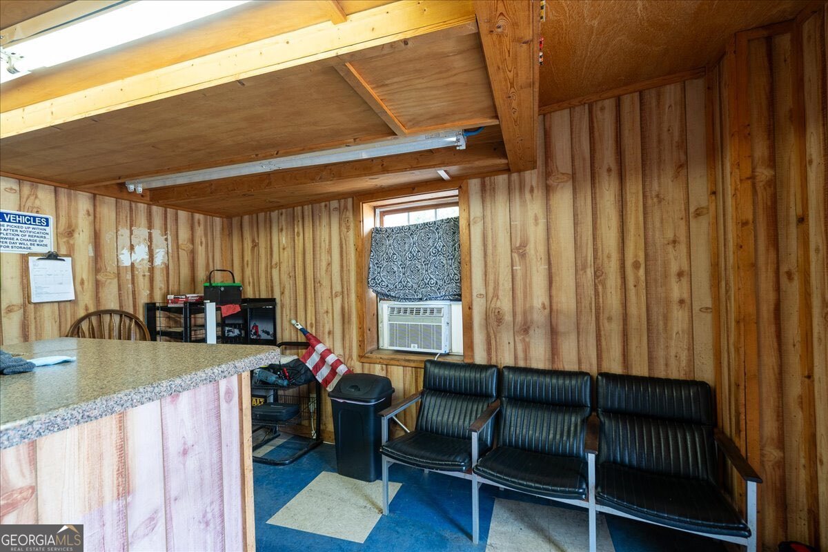 317 & 295 General Daniels Avenue N Danielsville GA 30633