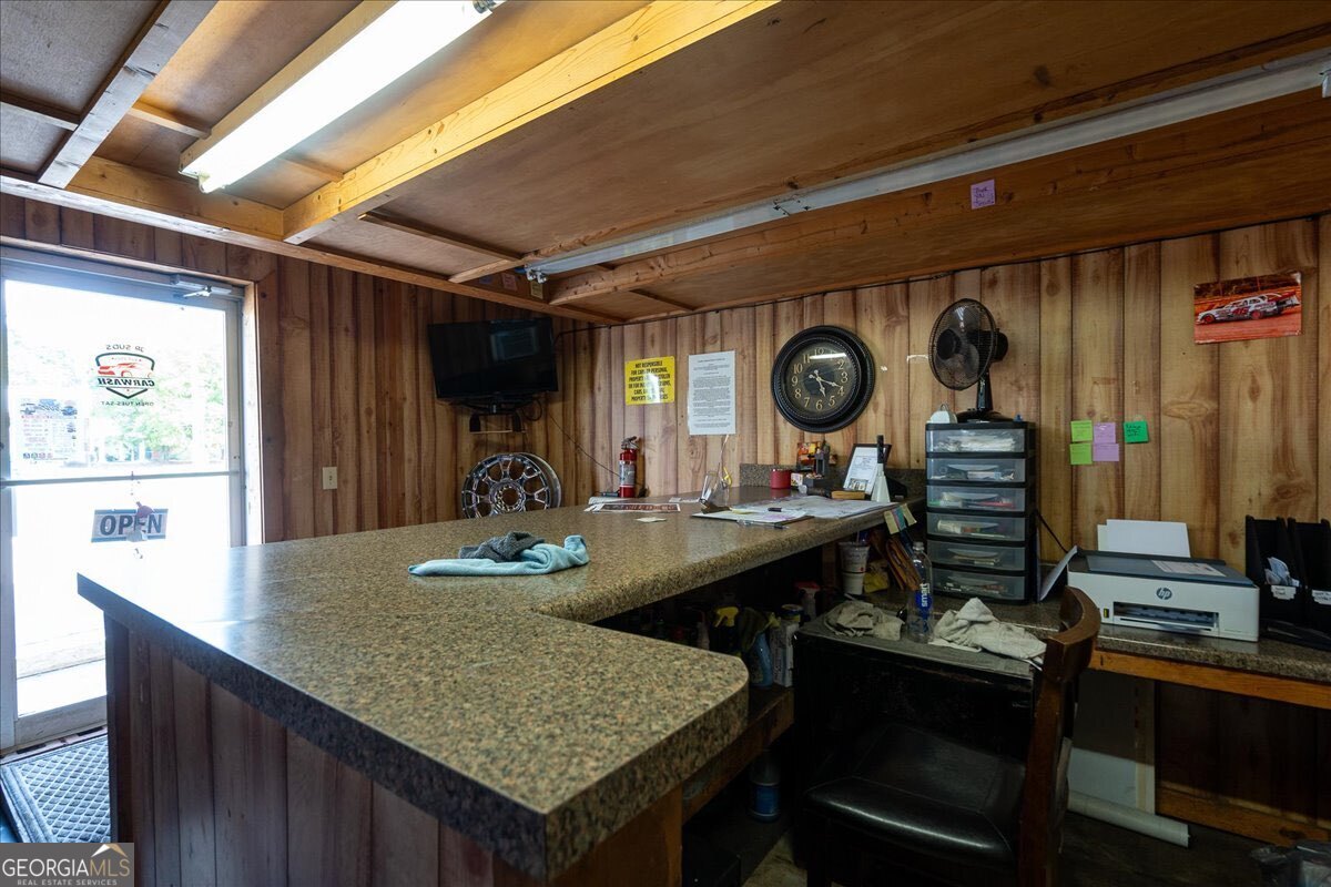 317 & 295 General Daniels Avenue N Danielsville GA 30633
