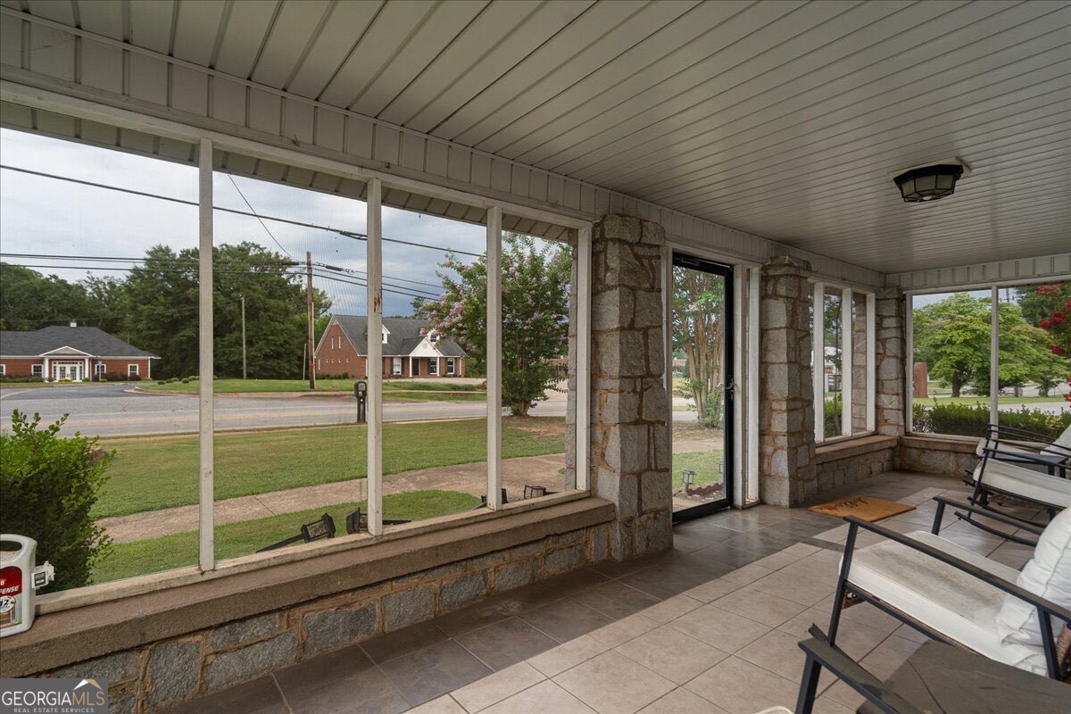 317 & 295 General Daniels Avenue N Danielsville GA 30633