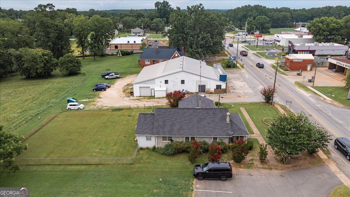 317 & 295 General Daniels Avenue N Danielsville GA 30633