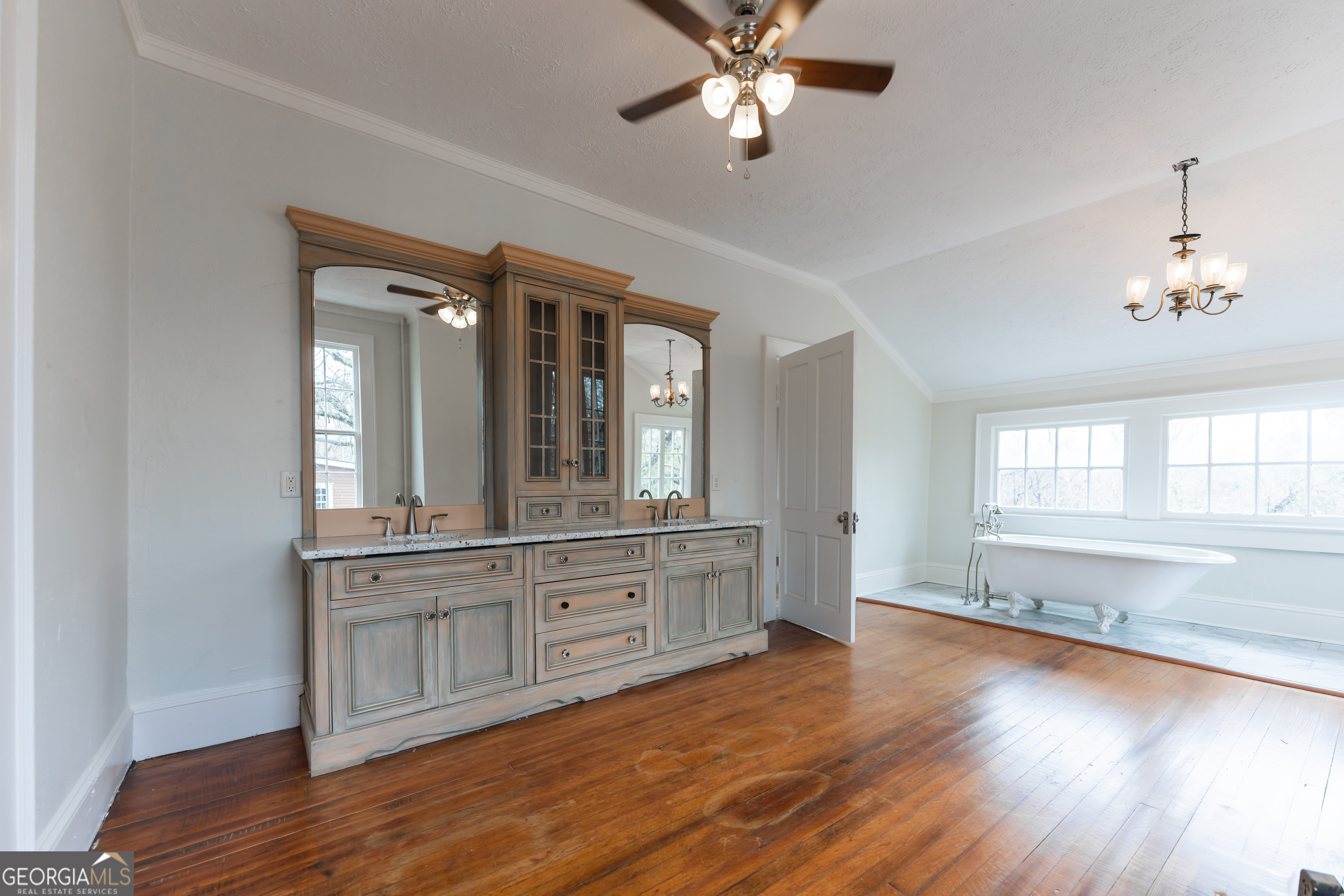 270 S Main Street Madison GA 30650