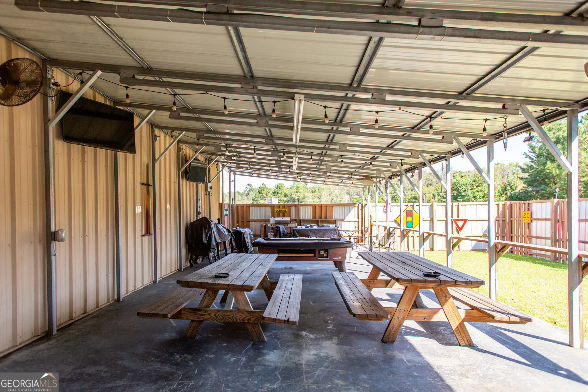 3005 W Highway 84 Blackshear GA 31516