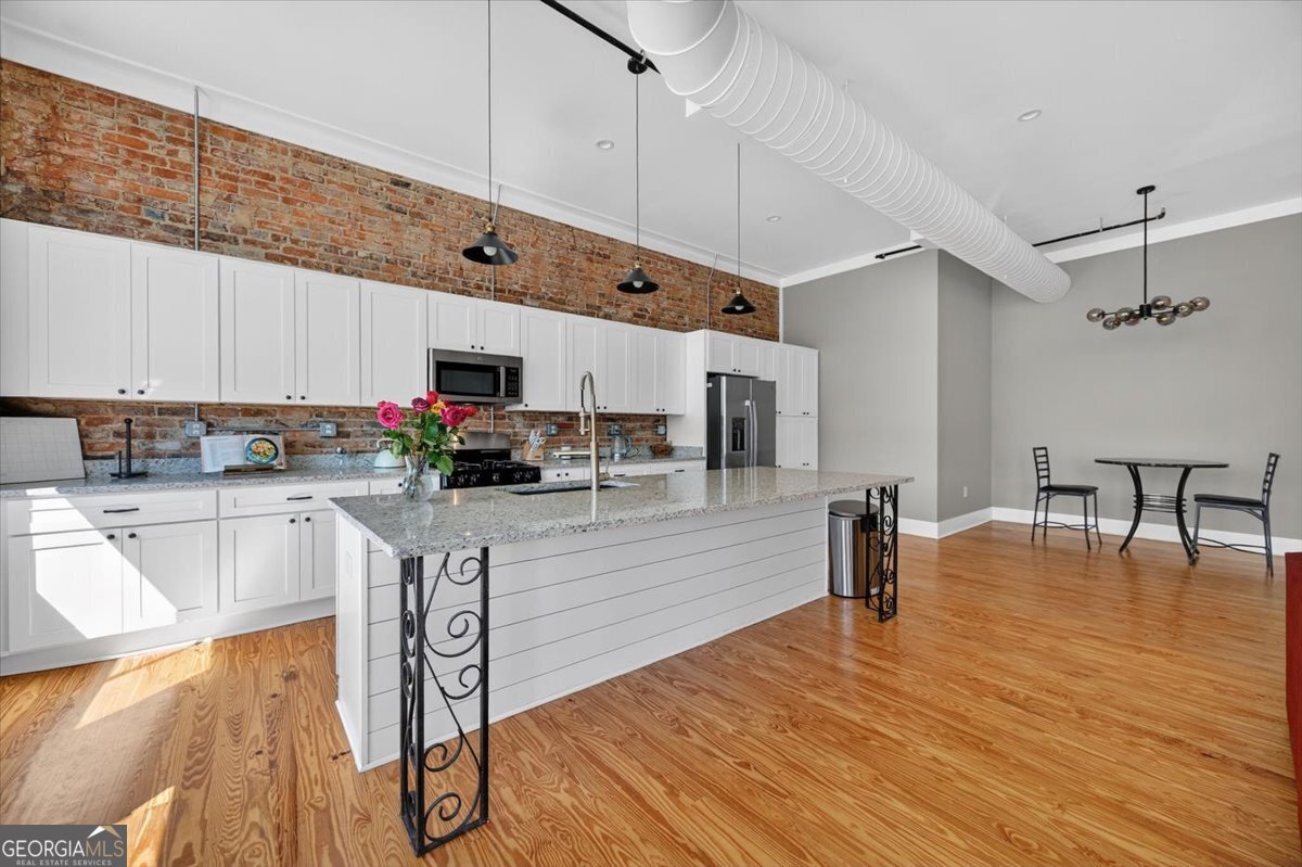565 Poplar Street Macon GA 31210