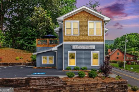 25 Valley Street Clayton GA 30525