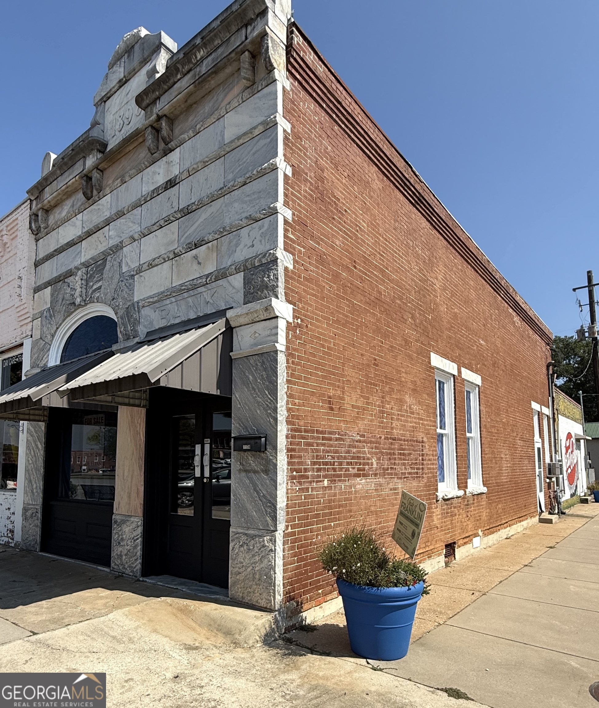 1174 E Main Street Lavonia GA 30553