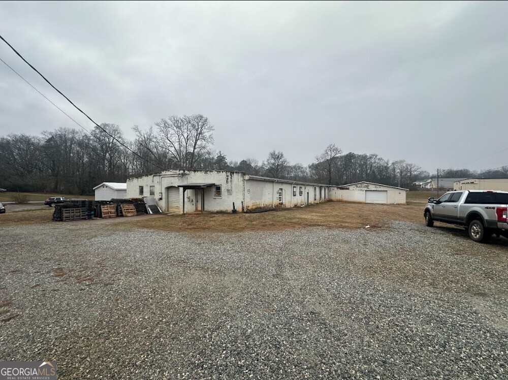 530 Sims Street Maysville GA 30558