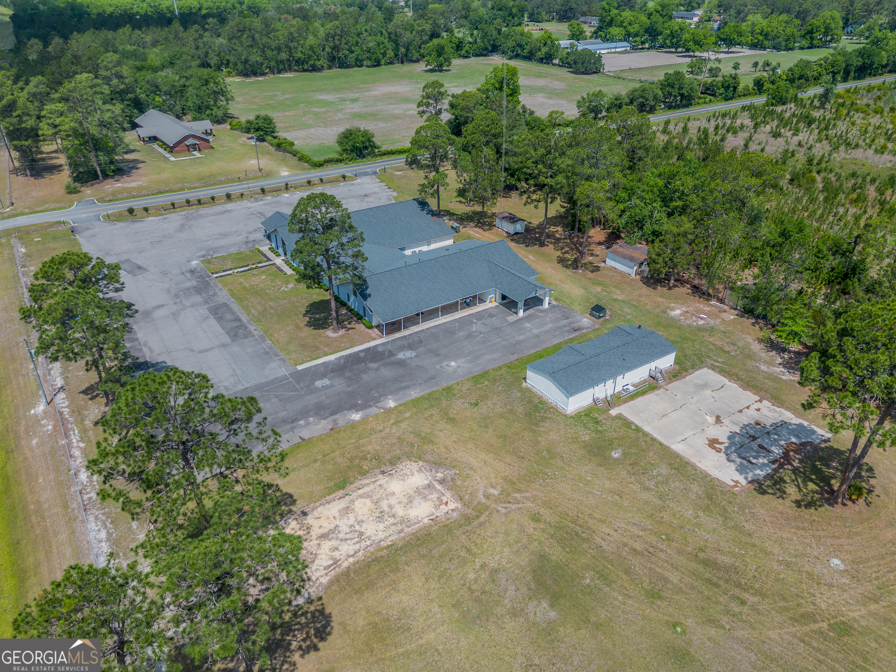 128 University Boulevard Waycross GA 31503