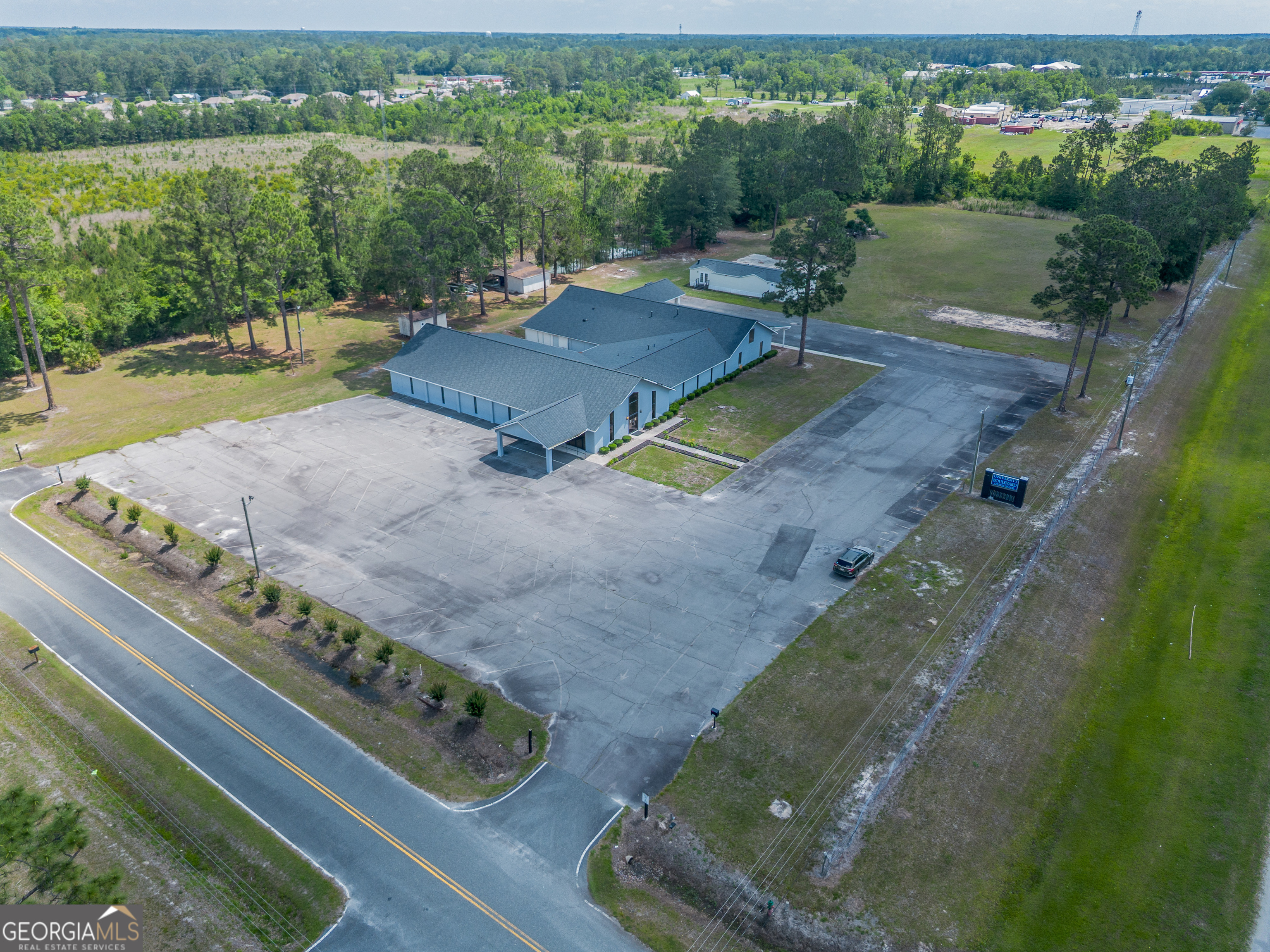 128 University Boulevard Waycross GA 31503
