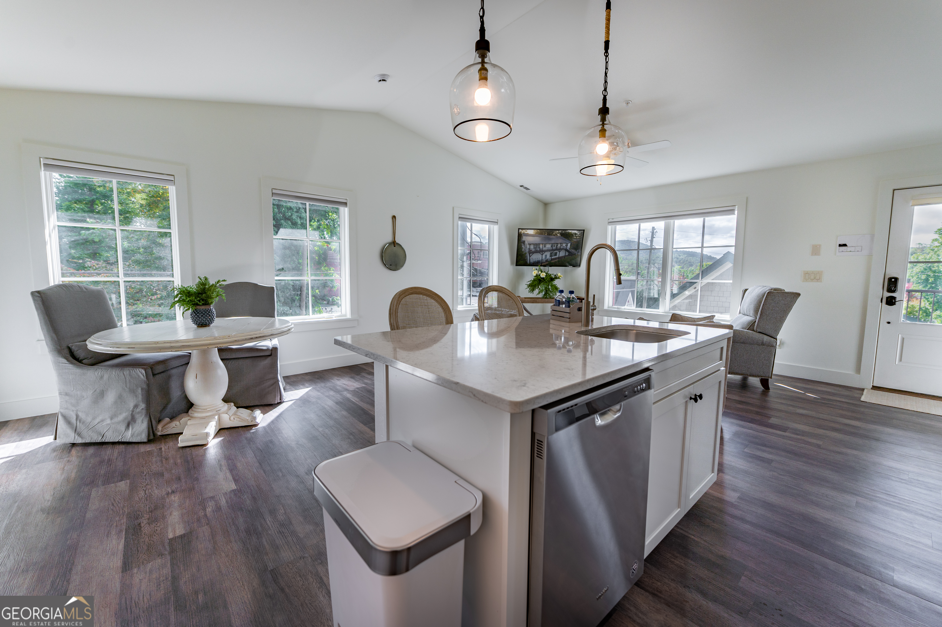 118 Oak Crescent Circle Clayton GA 30525
