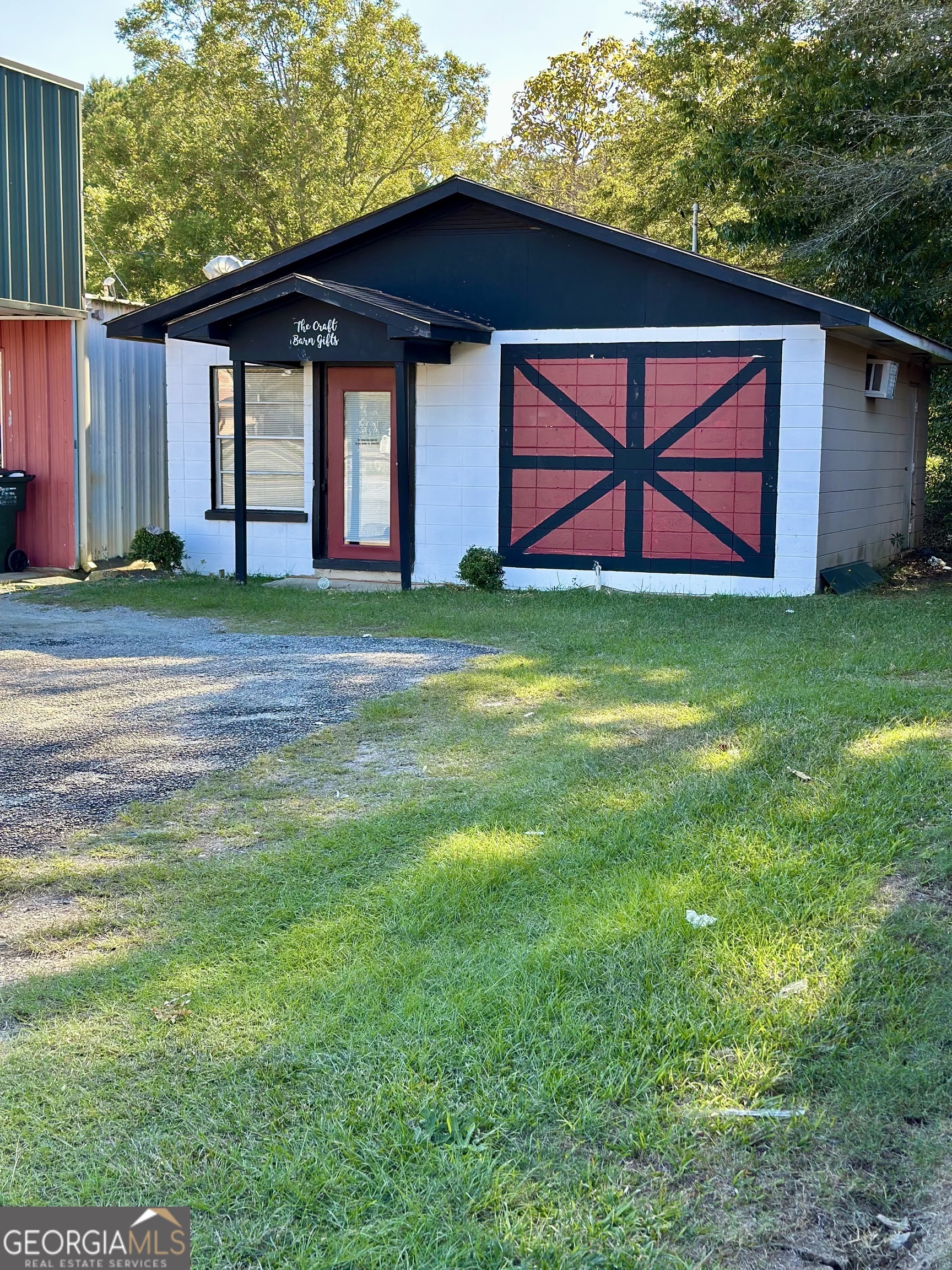 13686 Us Highway 80 Jeffersonville GA 31044