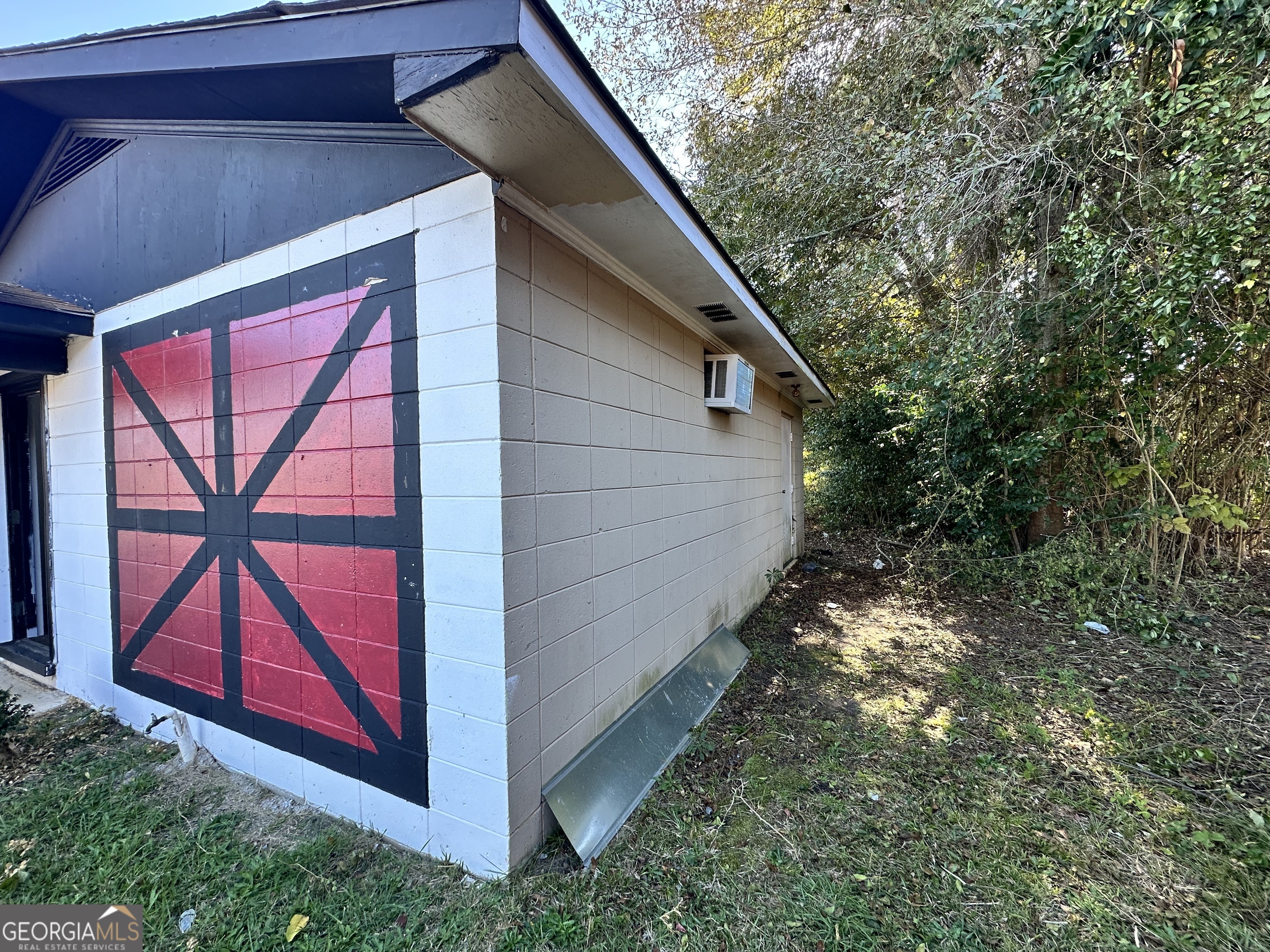13686 Us Highway 80 Jeffersonville GA 31044
