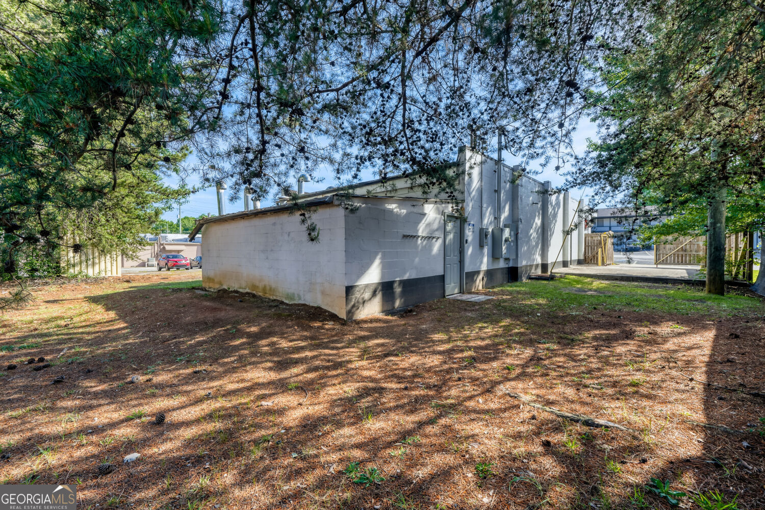 285 Pine Street NW Lilburn GA 30047