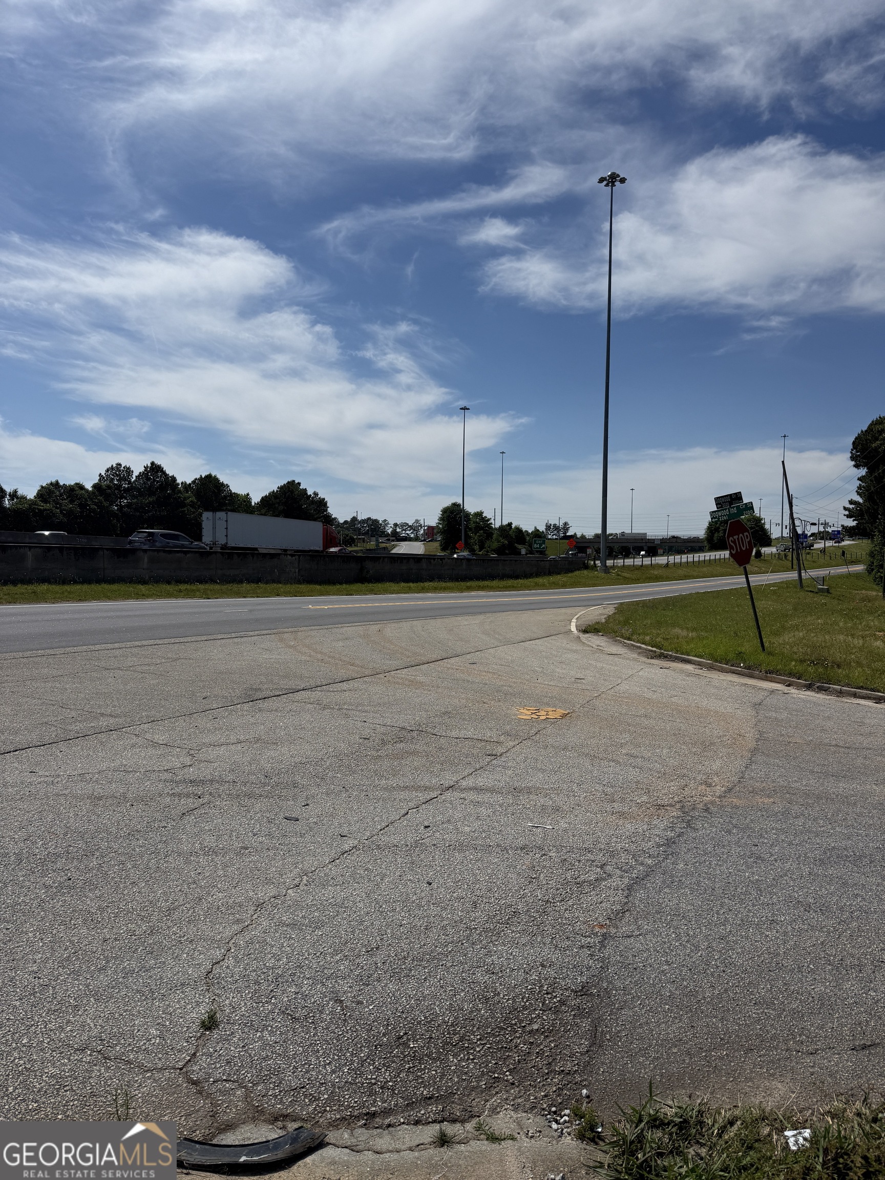 2101 SE Dogwood Ind Circle Conyers GA 30013