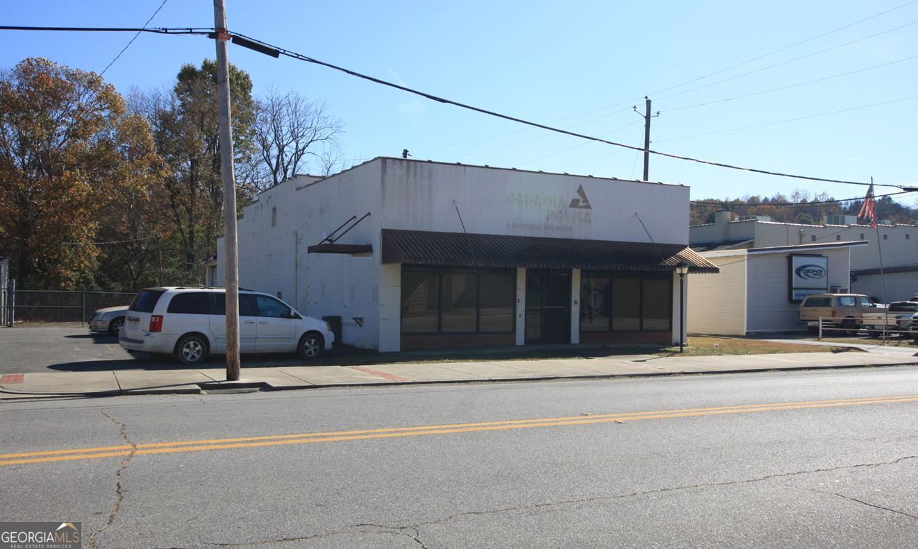 202 N Marble Street Rockmart GA 30153