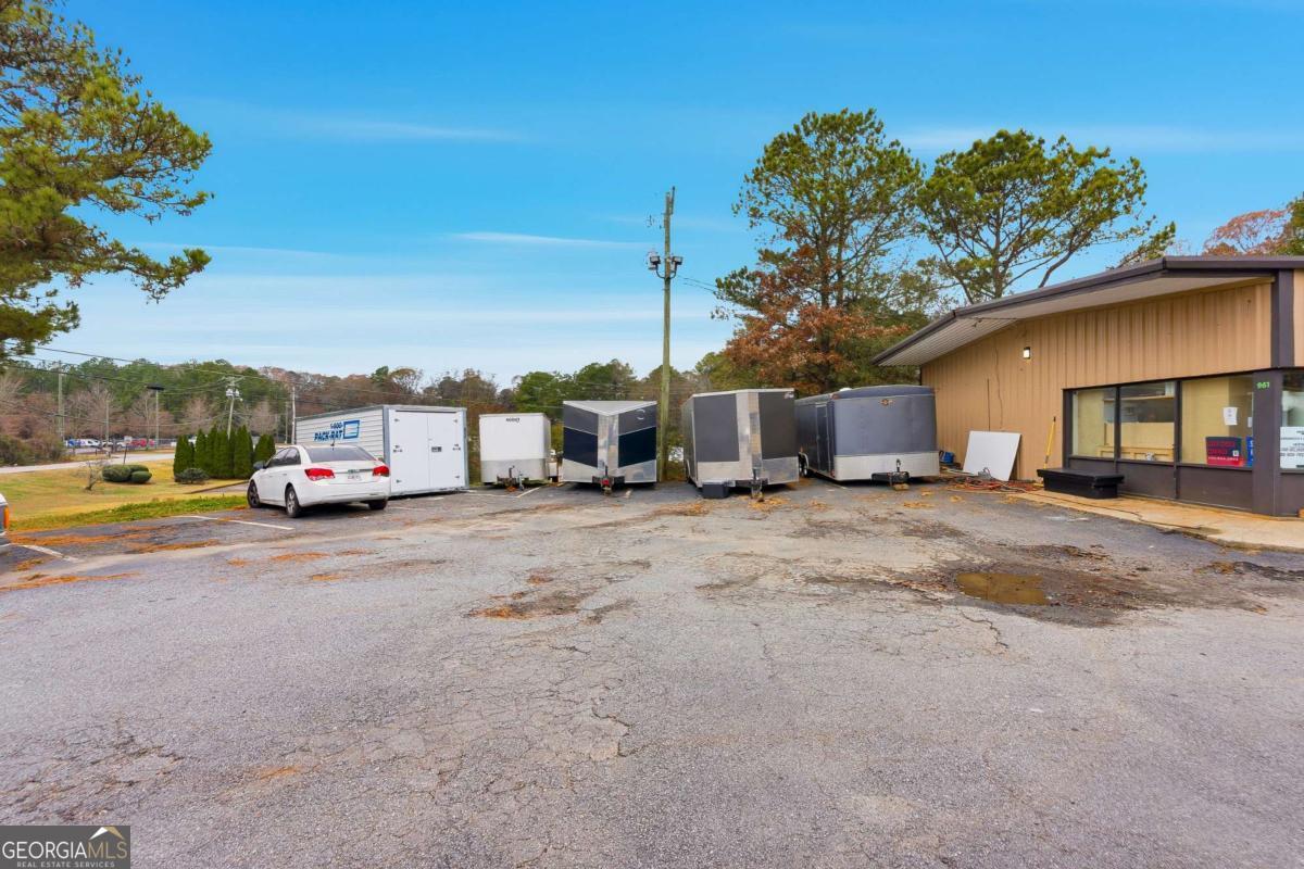 961 Shallowford Road NE Kennesaw GA 30144